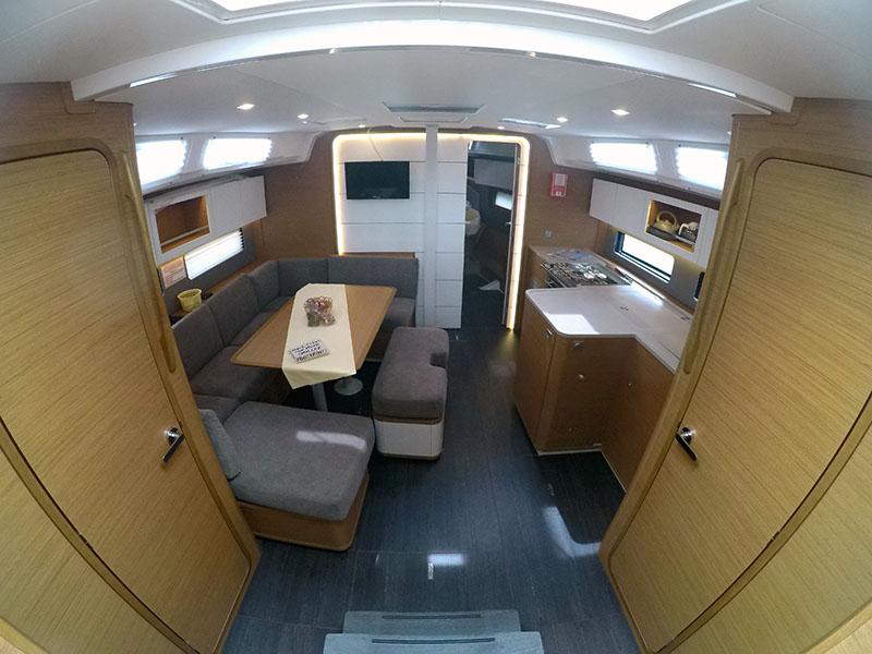 Dufour 41 - 3 cab., picture 5