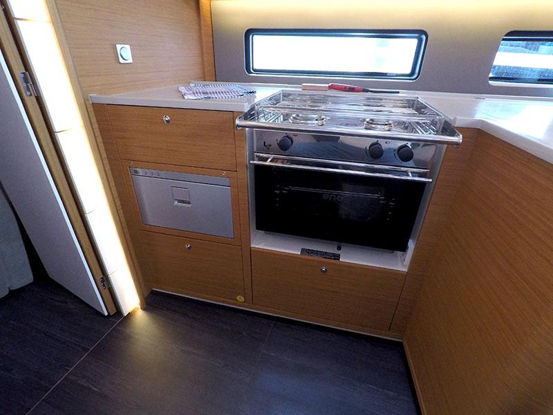 Dufour 41 - 3 cab., picture 15