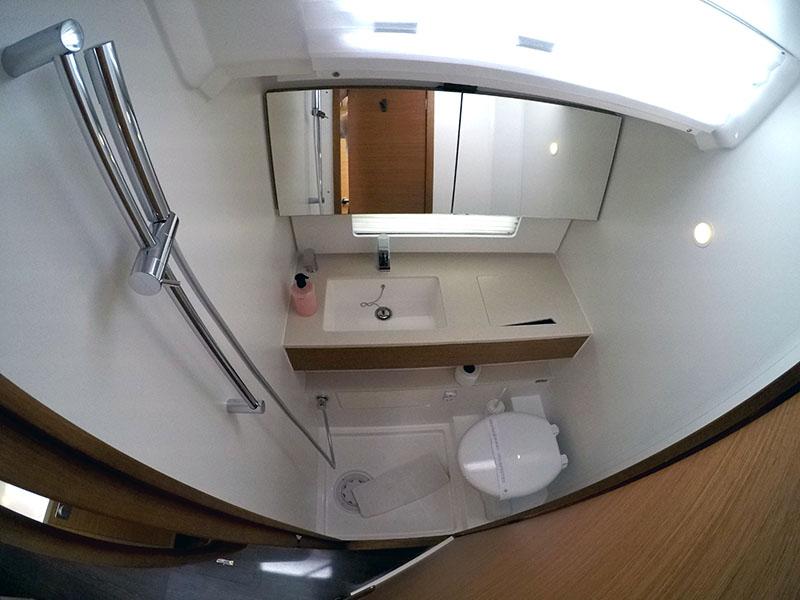 Dufour 41 - 3 cab., picture 24