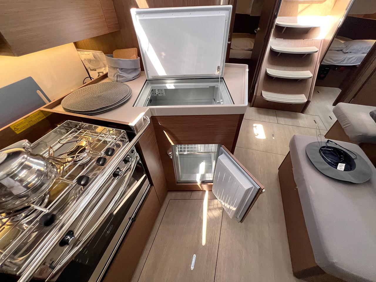 Oceanis 40.1, picture 17