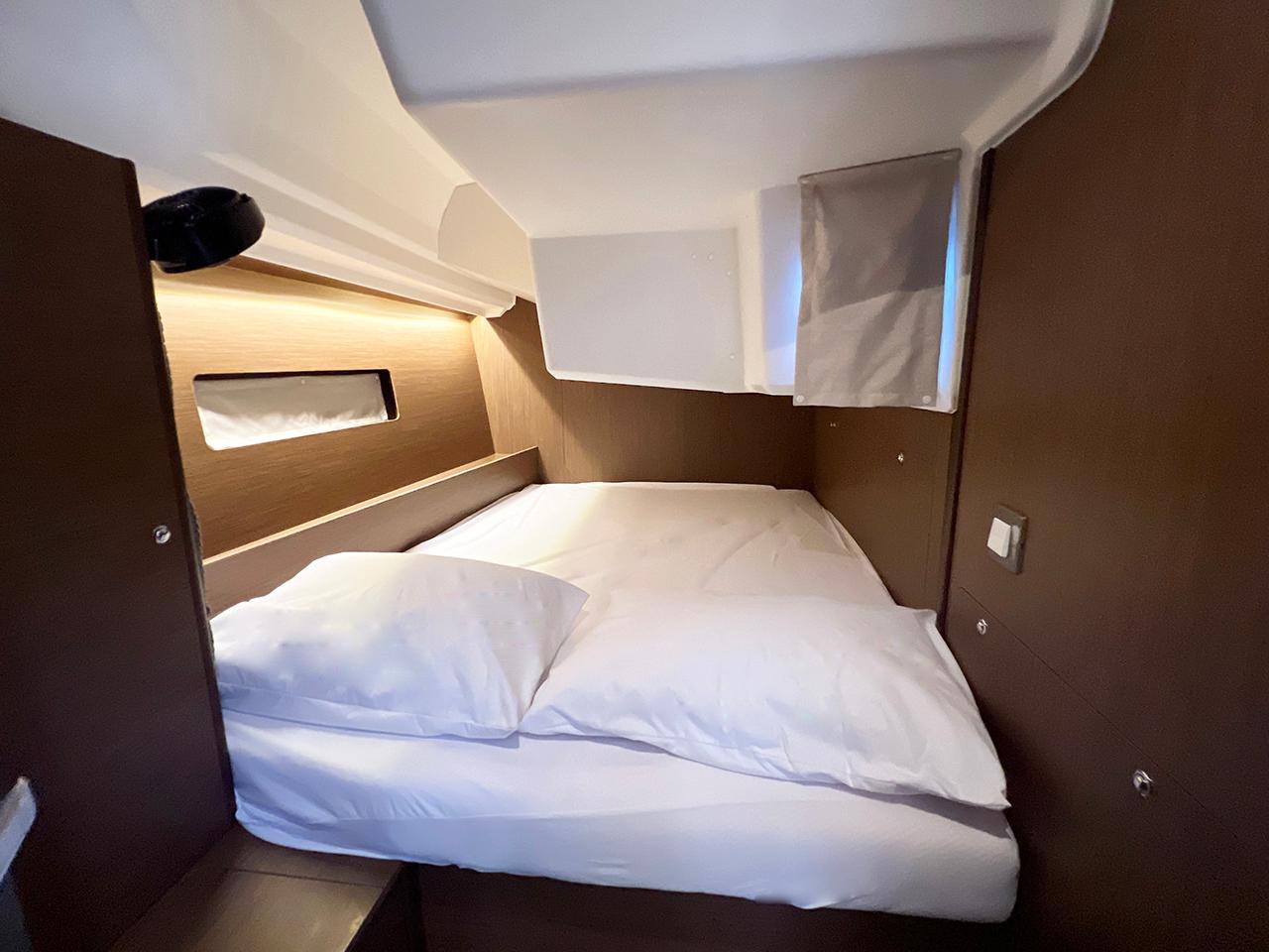 Oceanis 40.1, picture 19