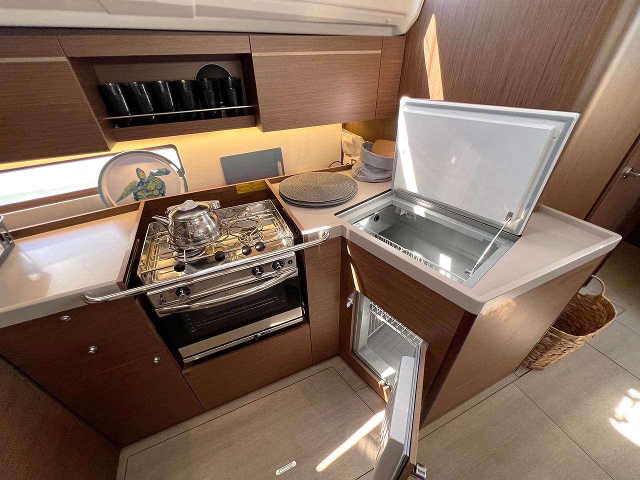 Oceanis 40.1, picture 16