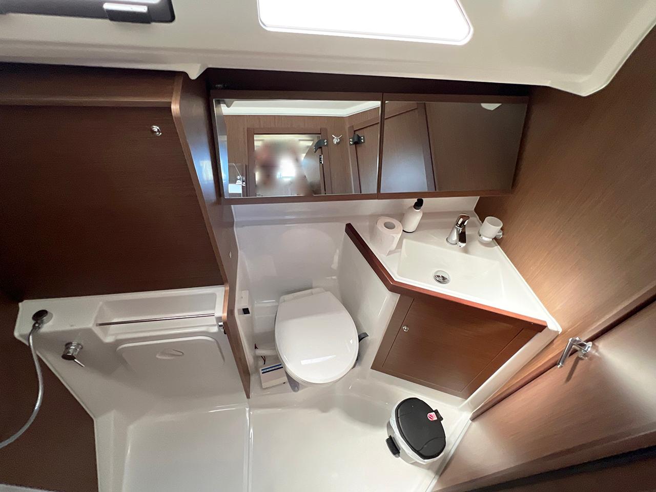 Oceanis 40.1, picture 21