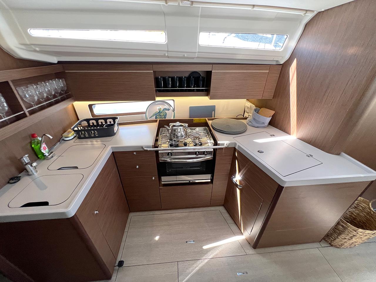 Oceanis 40.1, picture 15