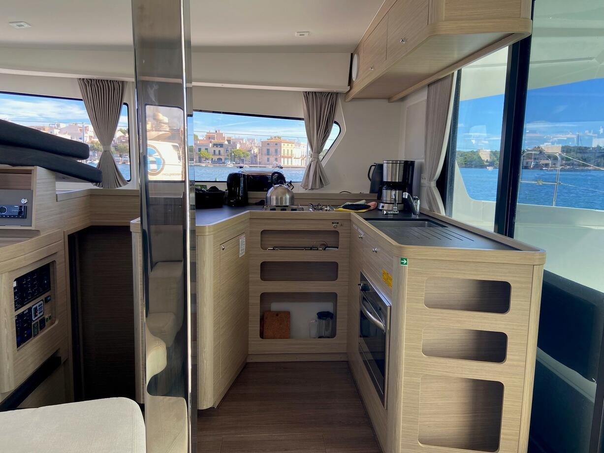 Lagoon 42 - 4 + 2 cab., picture 9