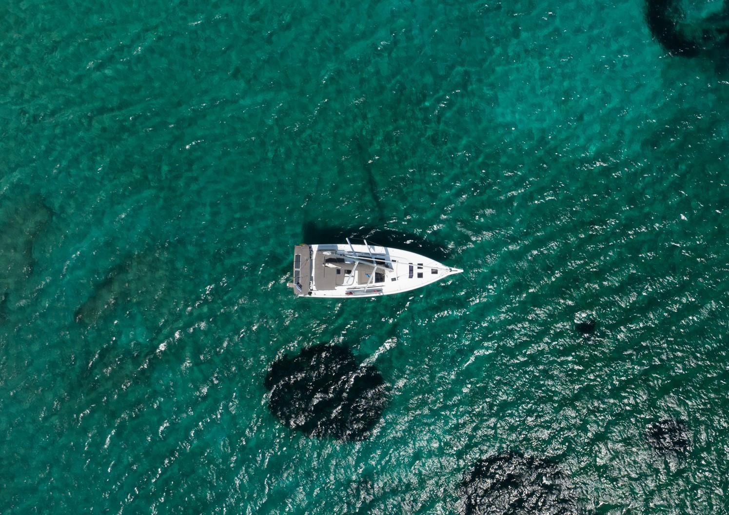 Dufour 470 - 5 cab., picture 4