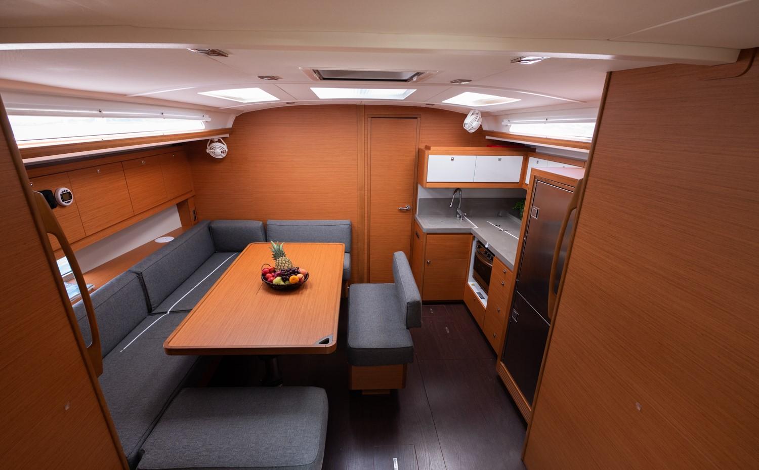 Dufour 470 - 5 cab., picture 7