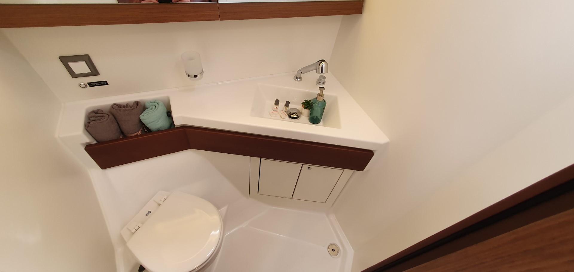 Oceanis 46.1, picture 24