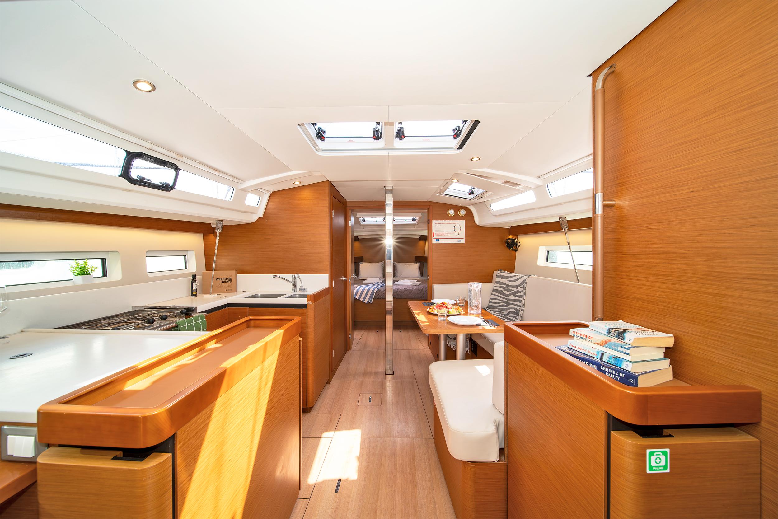 Sun Odyssey 440 - 4 cab., picture 10