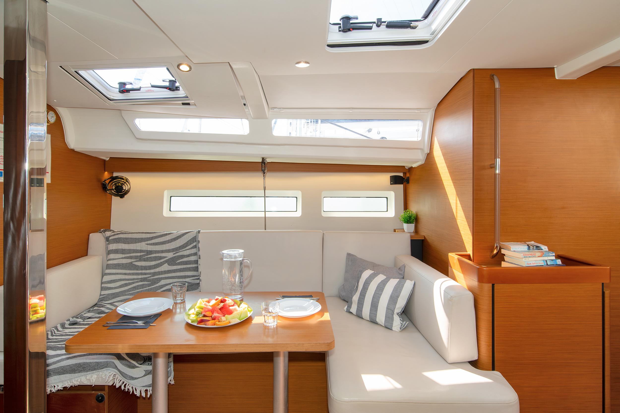 Sun Odyssey 440 - 4 cab., picture 20