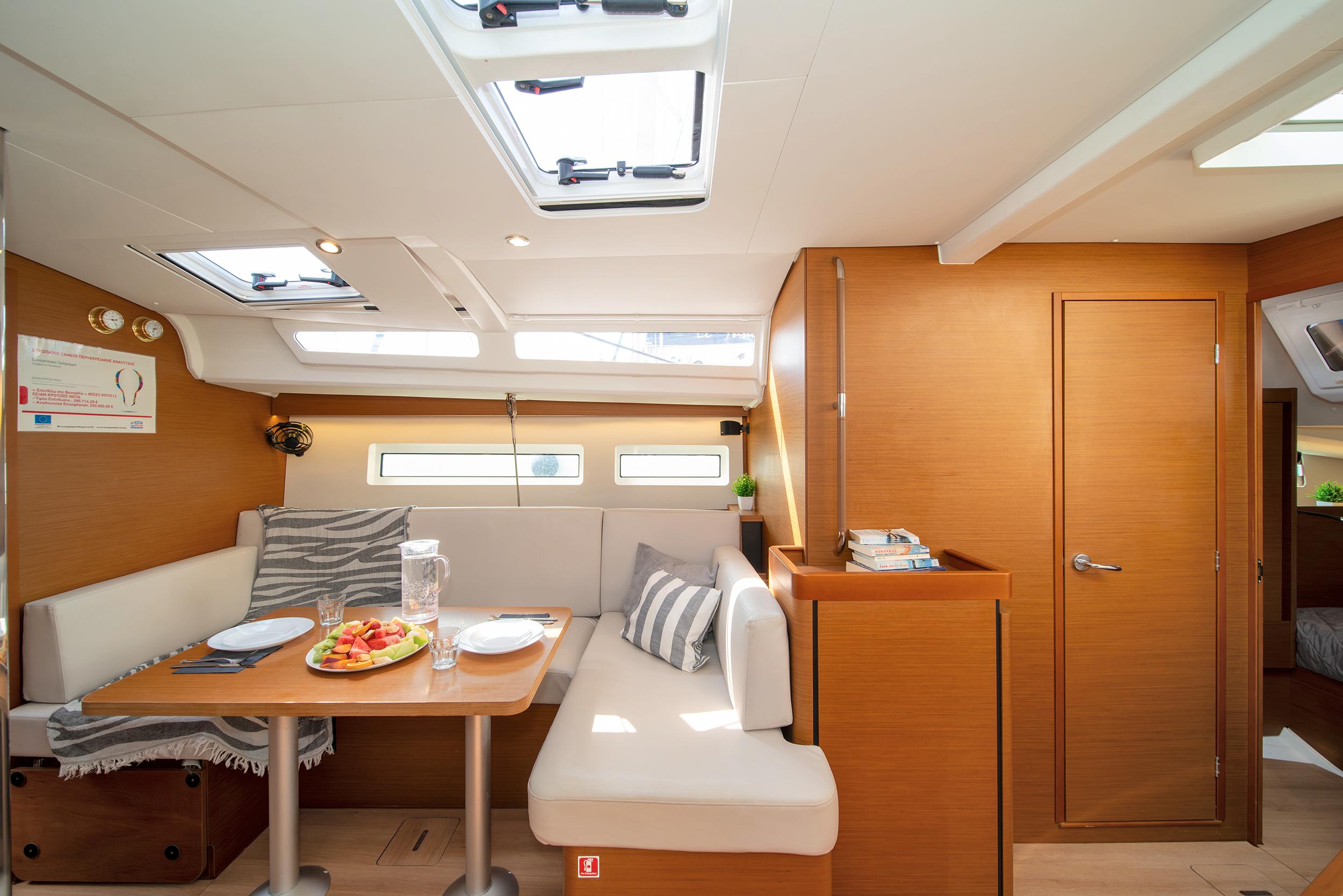 Sun Odyssey 440 - 4 cab., picture 12