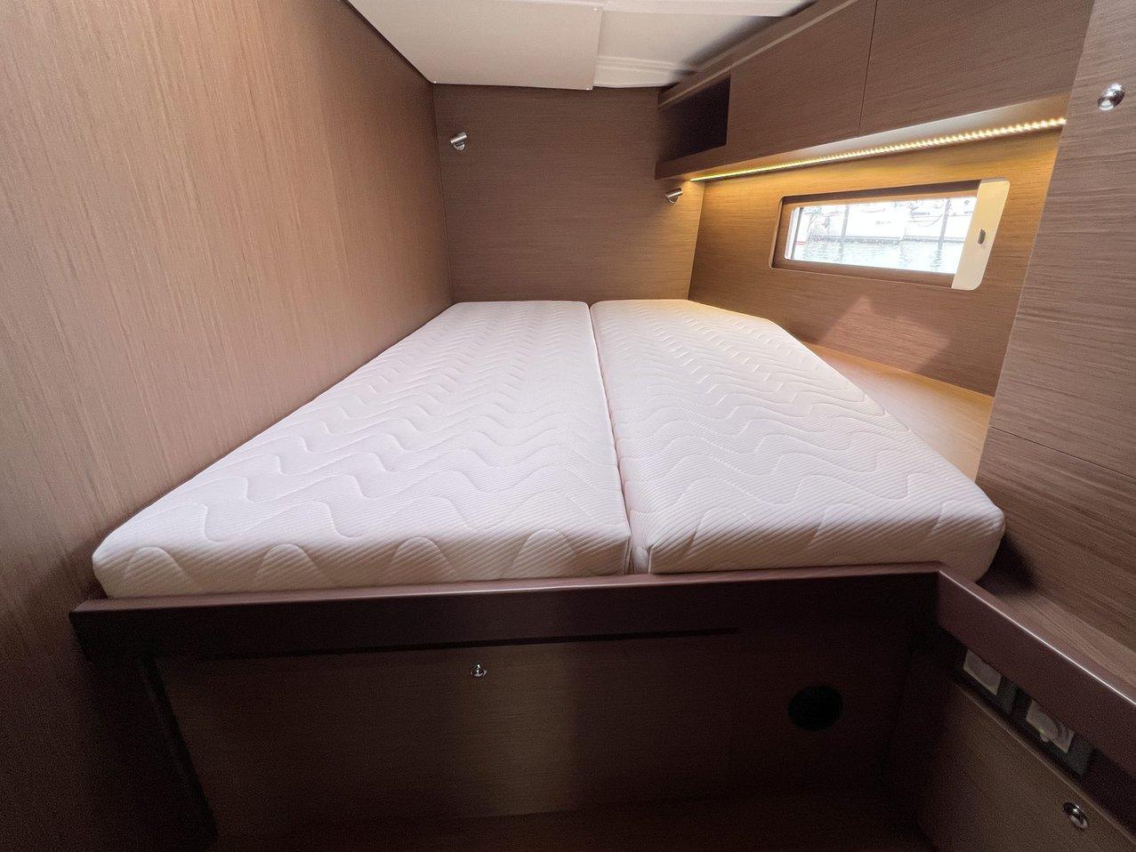 Oceanis 51.1, picture 18