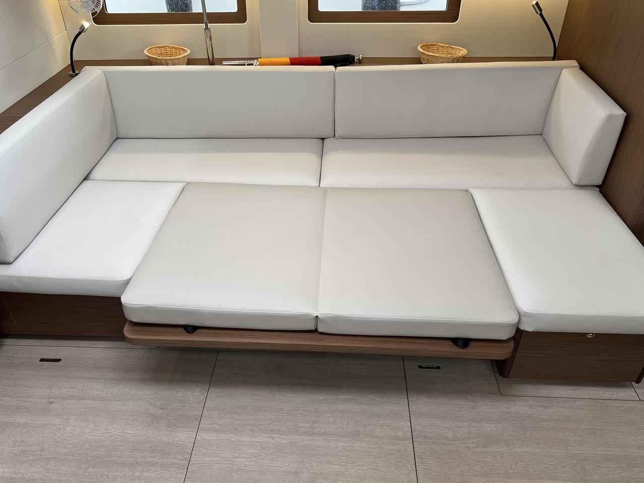 Oceanis 51.1, picture 11