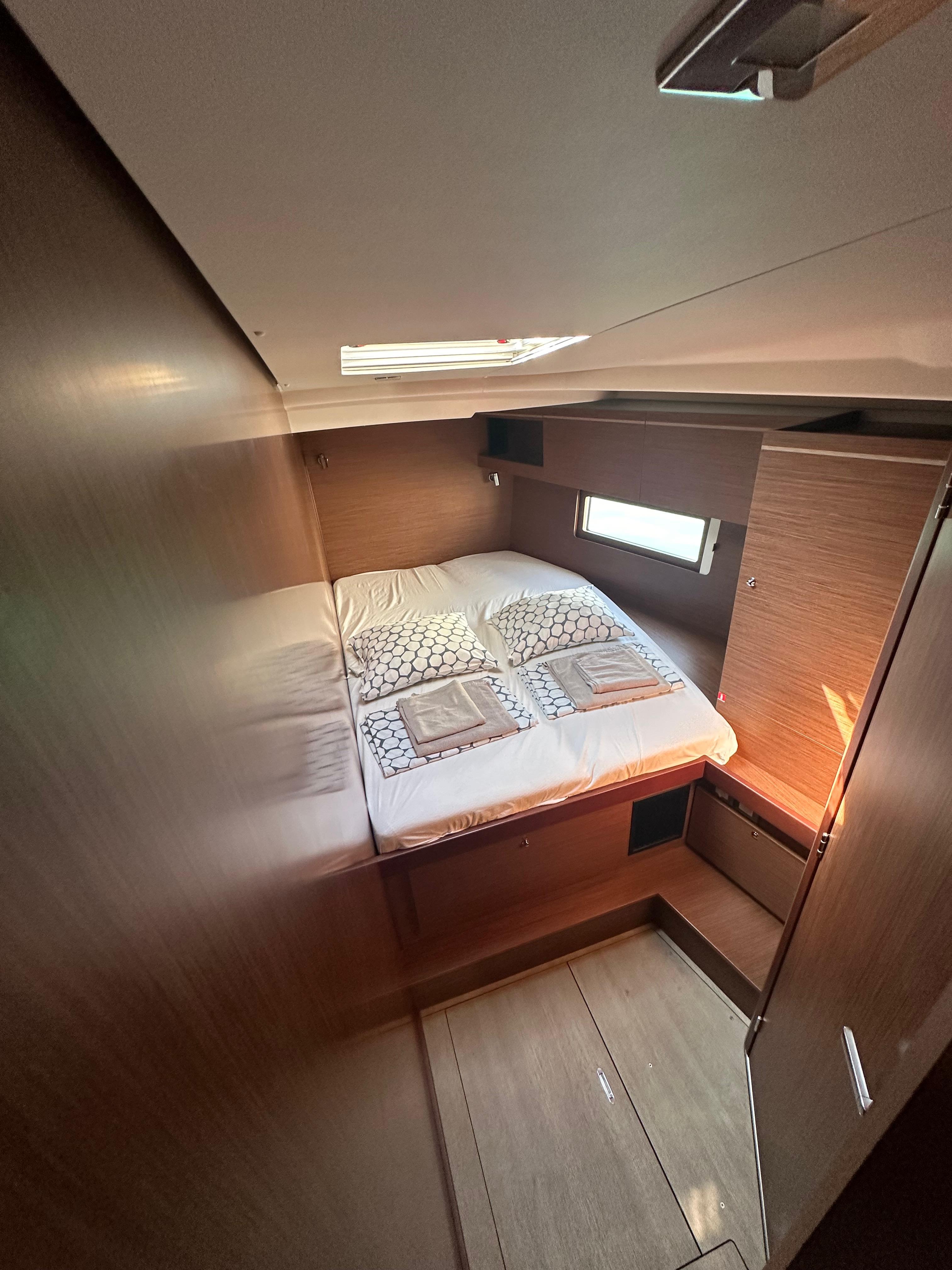 Oceanis 51.1, picture 19