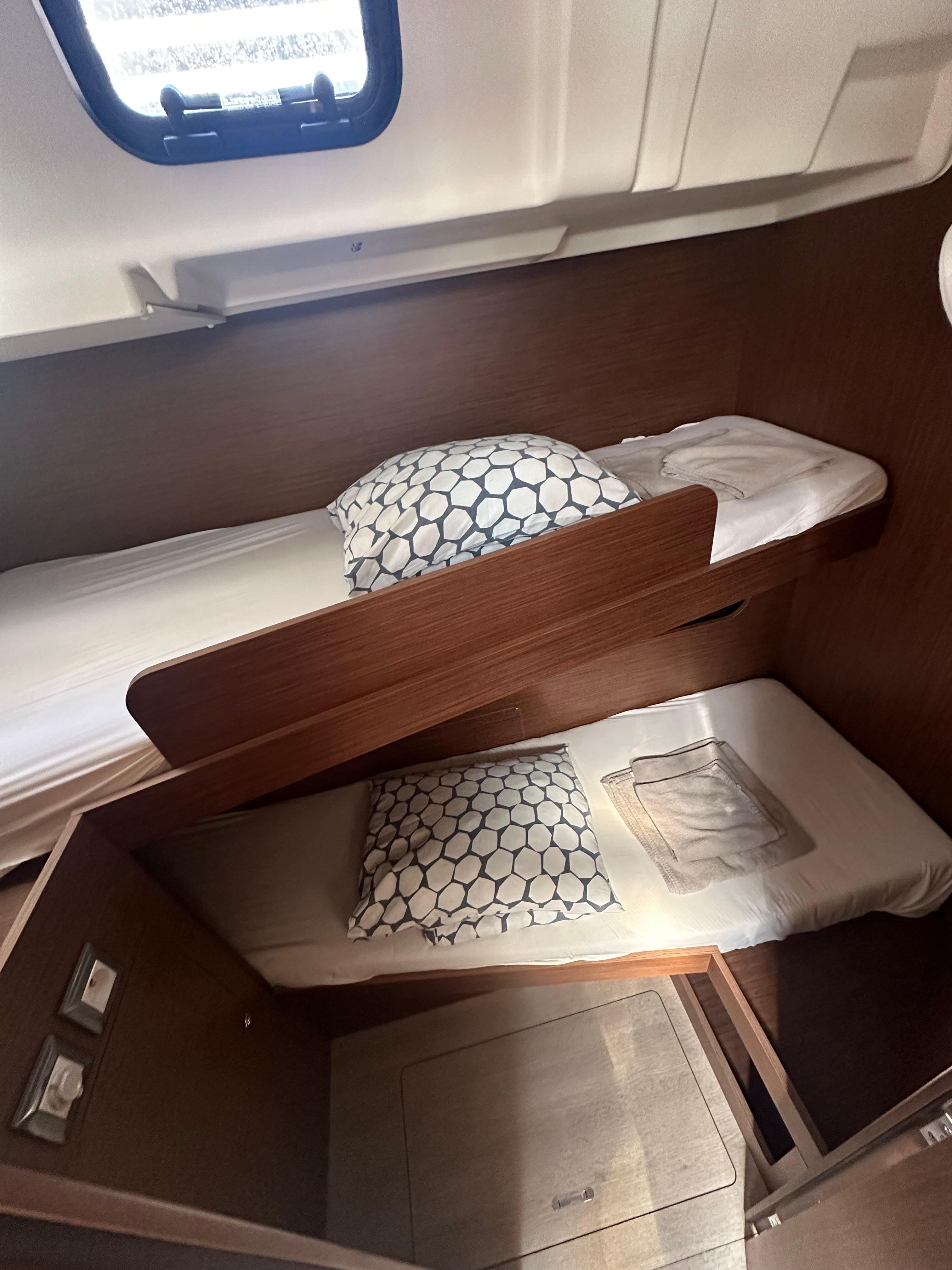 Oceanis 51.1, picture 23