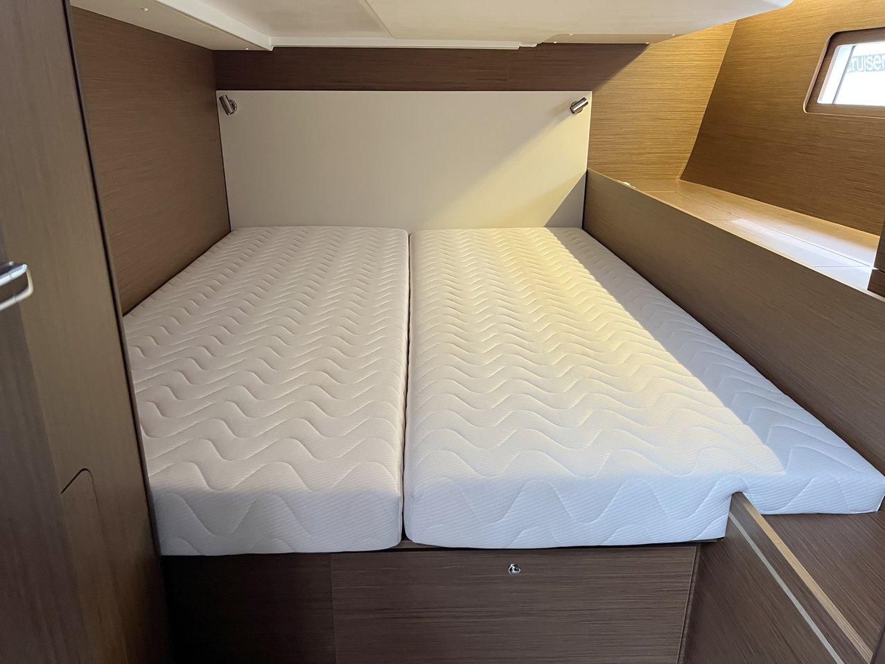 Oceanis 51.1, picture 21