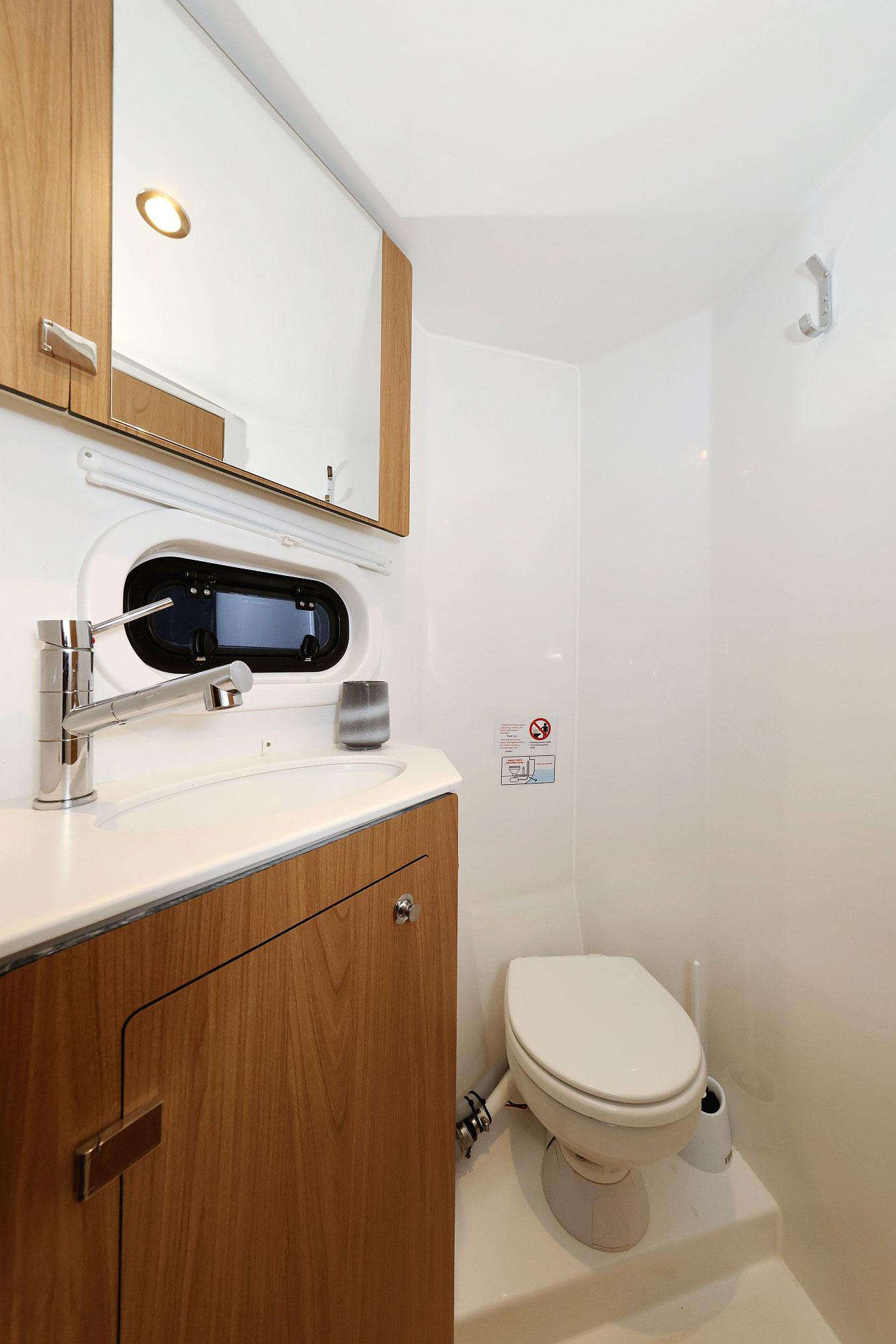 Bali 4.2 - 4 + 1 cab., picture 18