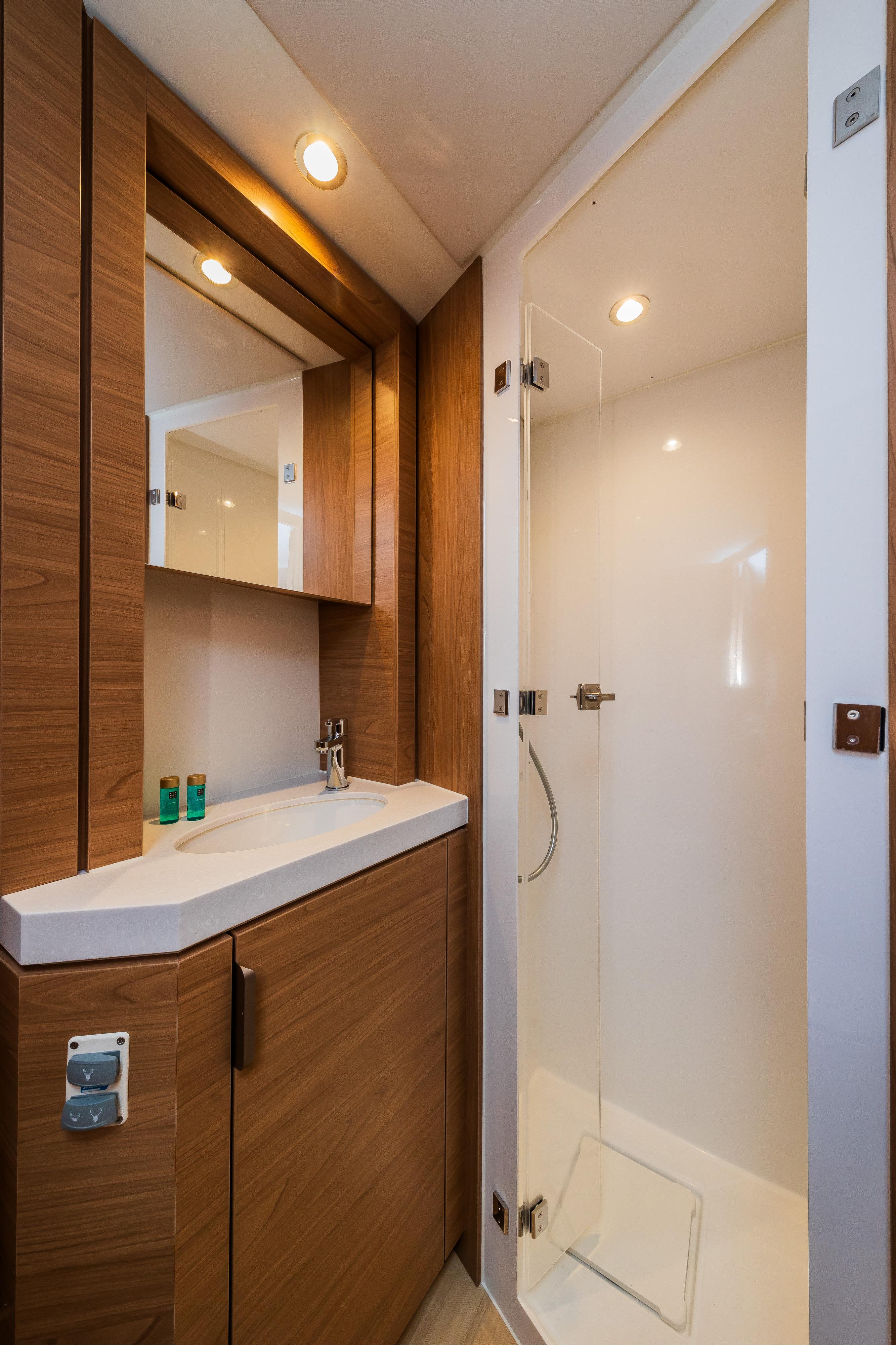 Bali 4.6 - 5 + 2 cab., picture 39