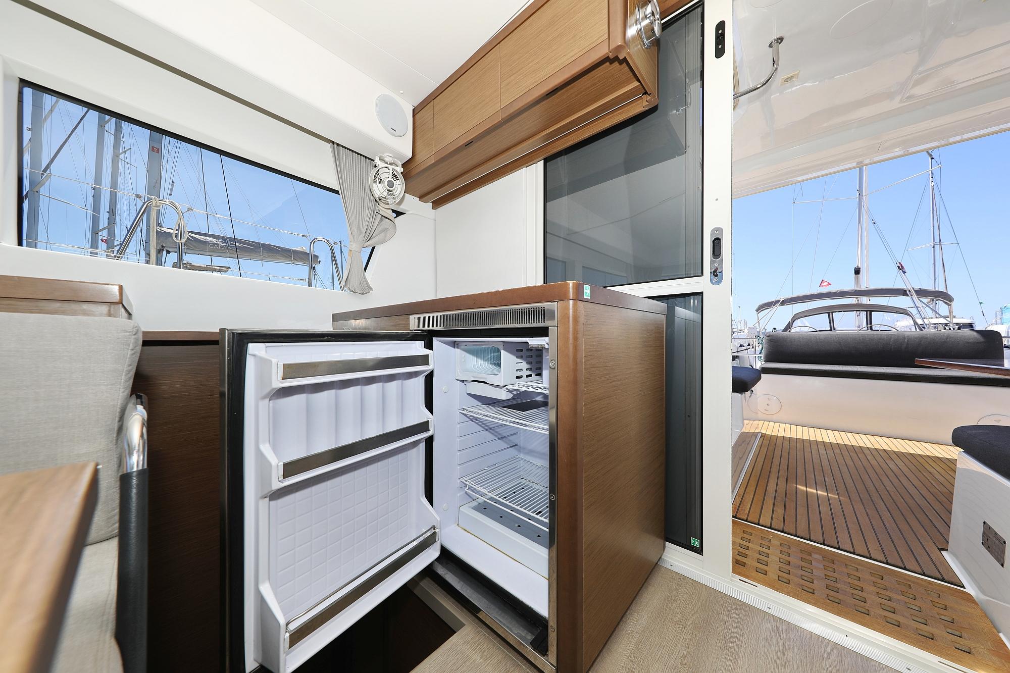 Lagoon 40 - 4 + 2 cab, picture 19