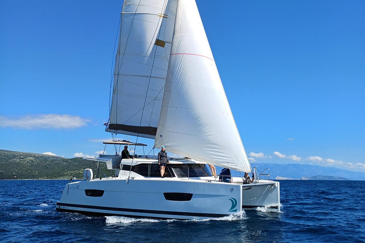 Fountaine Pajot Lucia 40 - 4 cab. - Luce, picture 1