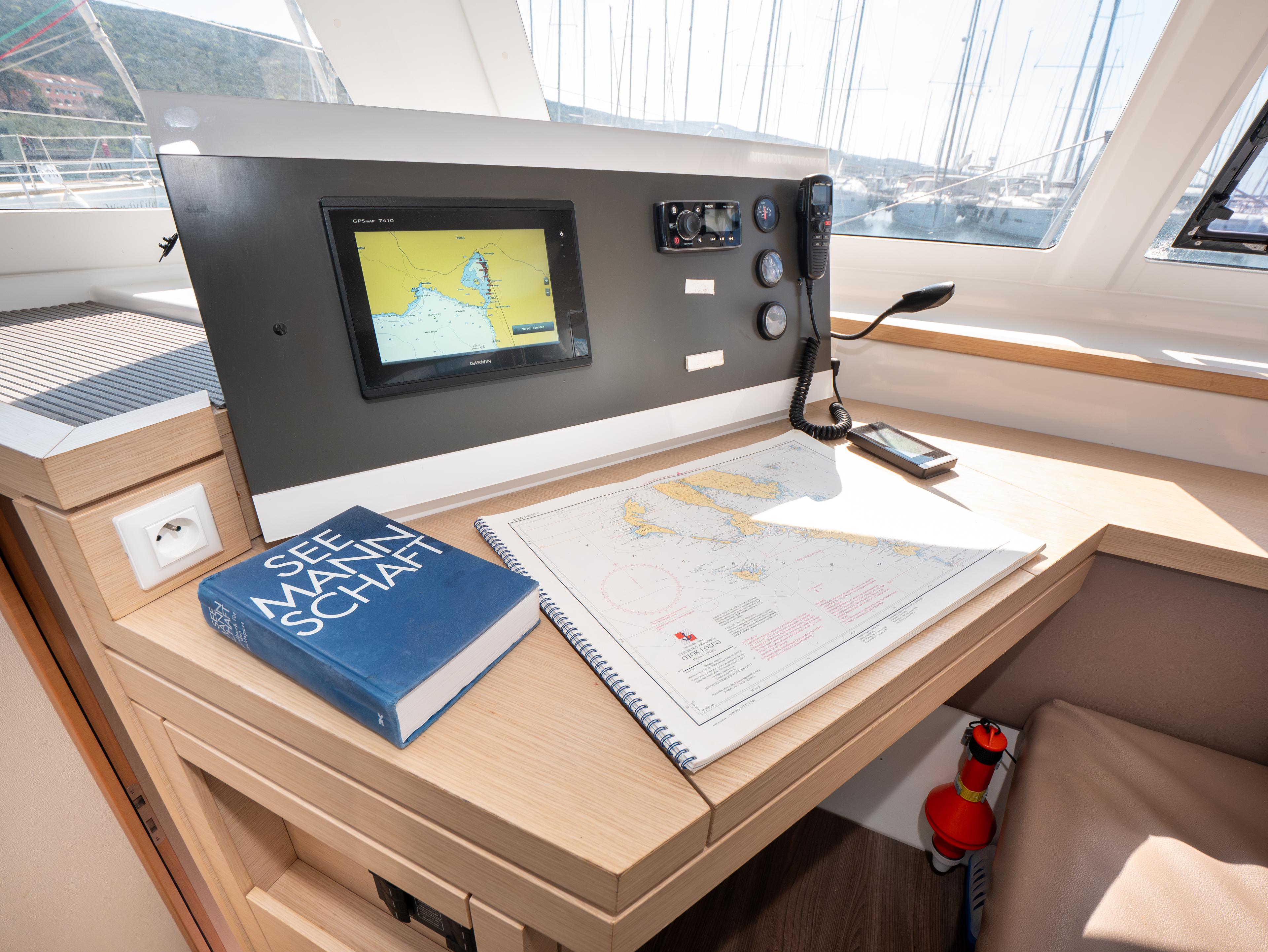 Fountaine Pajot Lucia 40 - 4 cab. - Stella Luna, picture 19
