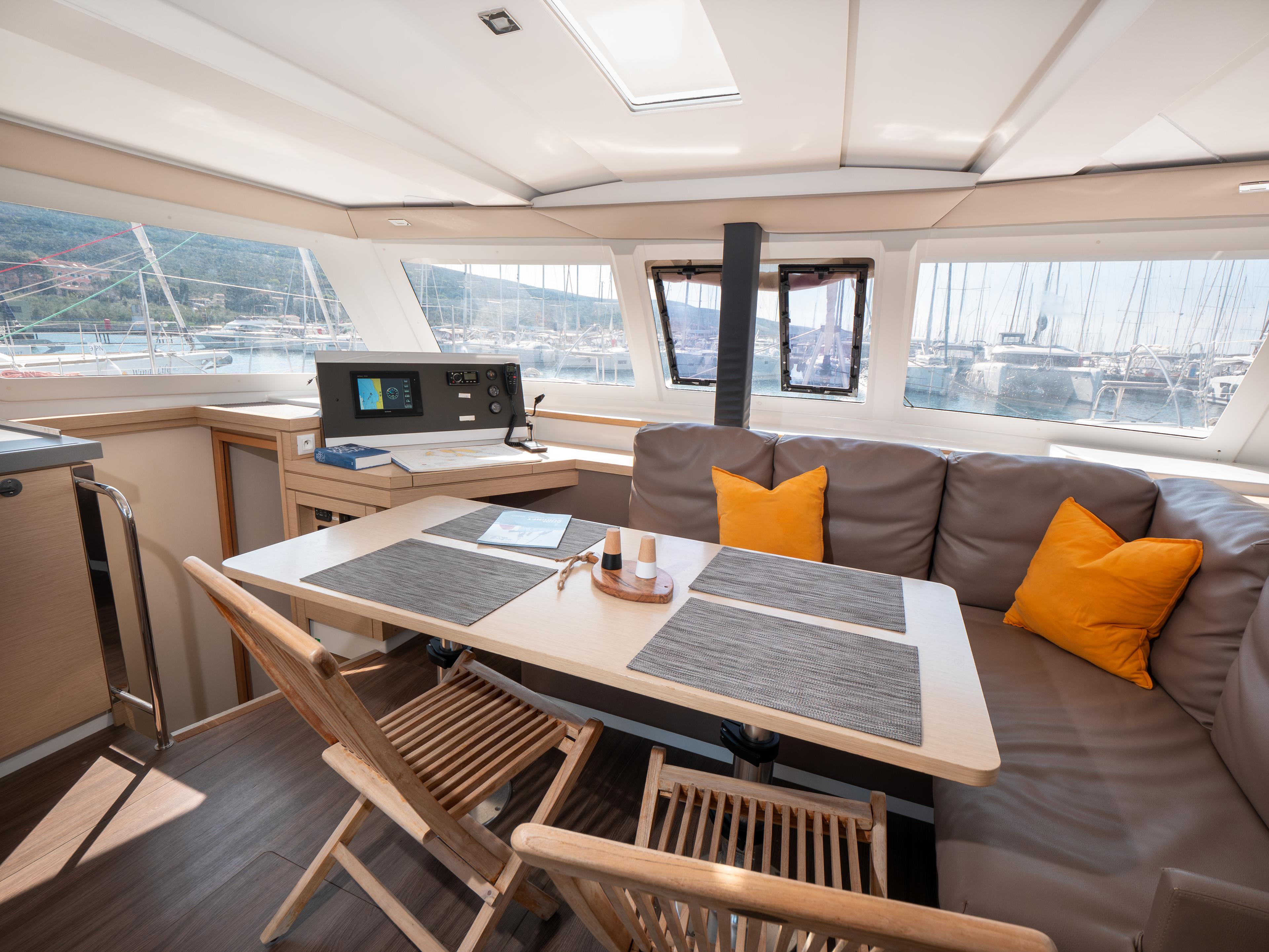 Fountaine Pajot Lucia 40 - 4 cab. - Stella Luna, picture 7