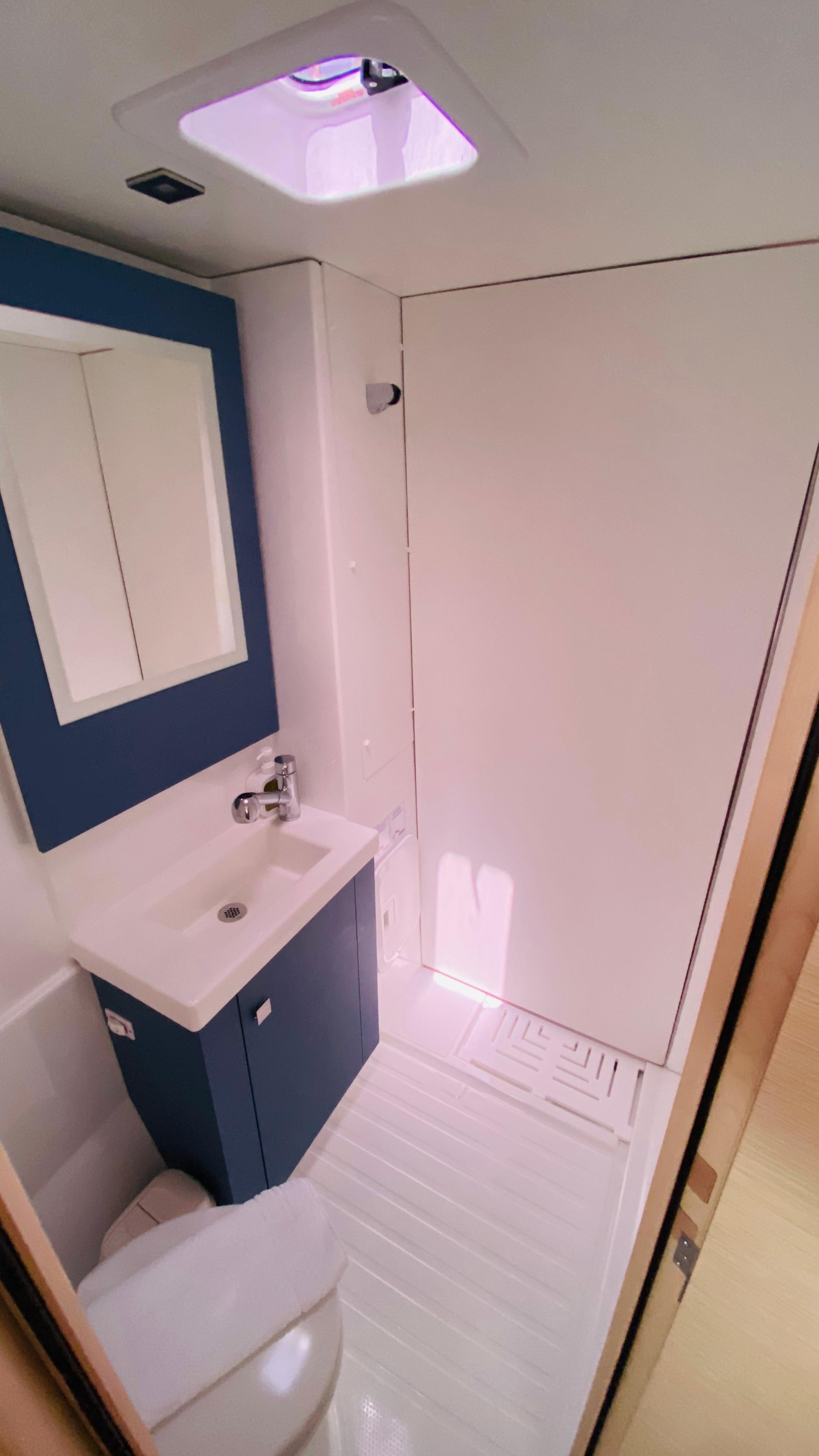 Fountaine Pajot Astrea 42 - 4 + 1 cab., picture 8