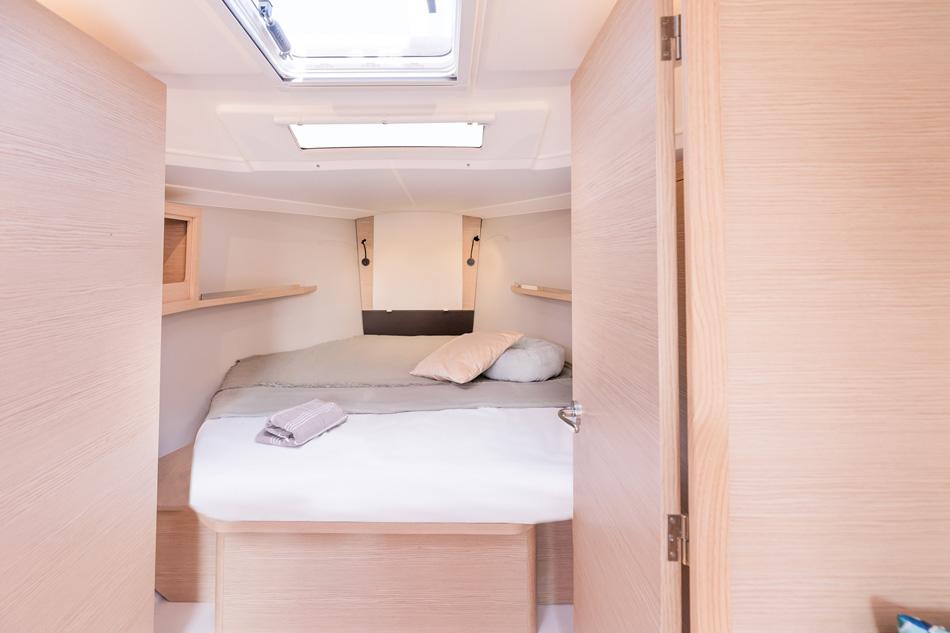 Dufour 37 - 3 cab., picture 5