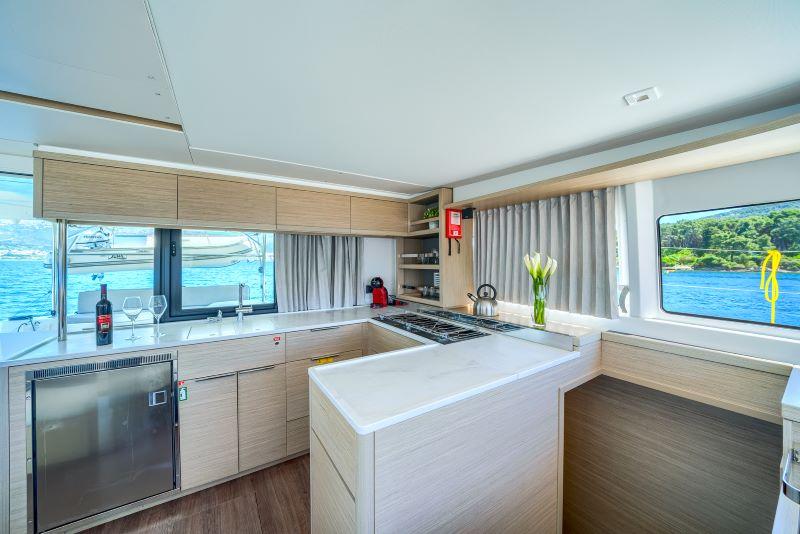 Lagoon 46 - 4 + 1 cab., picture 16