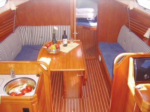Bavaria 33 Cruiser, picture 4