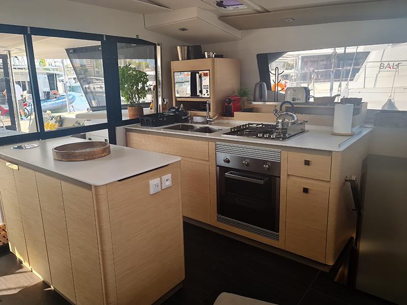 Fountaine Pajot Aura 51 - 6 + 1 cab, picture 4