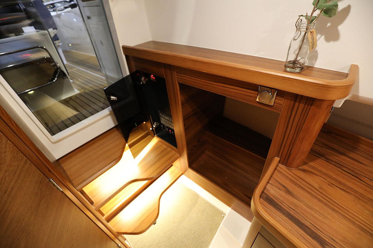 Nimbus T11, picture 23