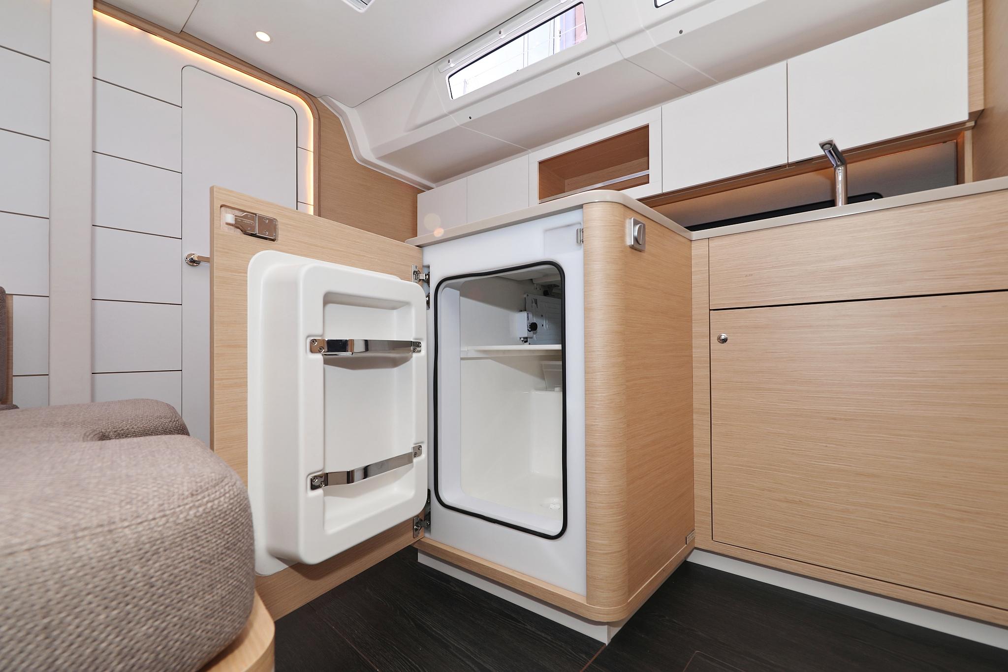 Dufour 41 - 3 cab., picture 44