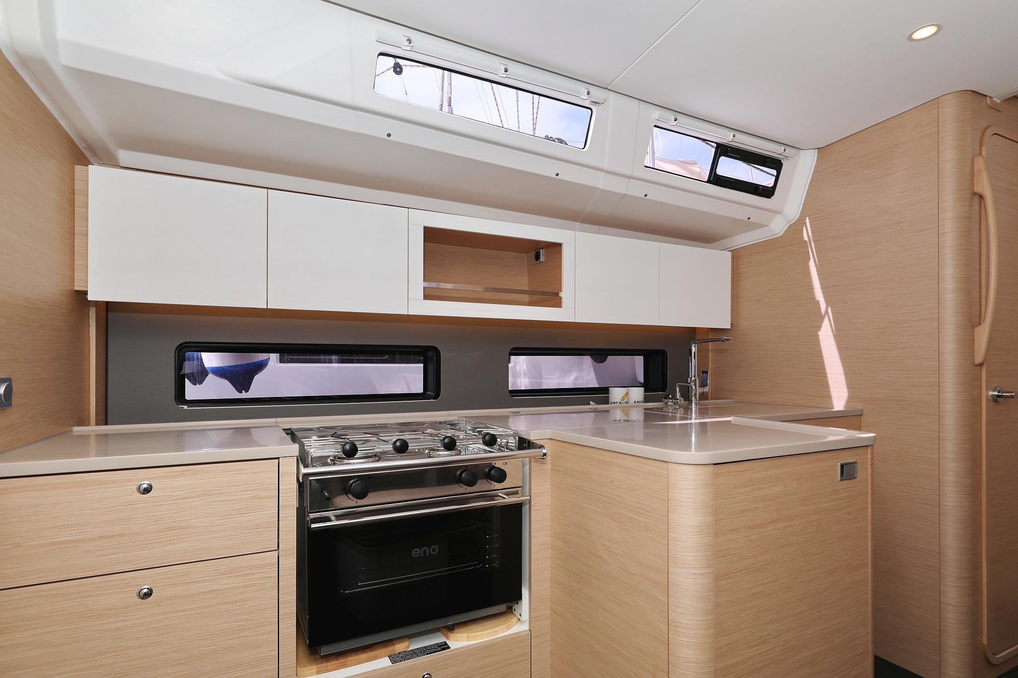 Dufour 41 - 3 cab., picture 41