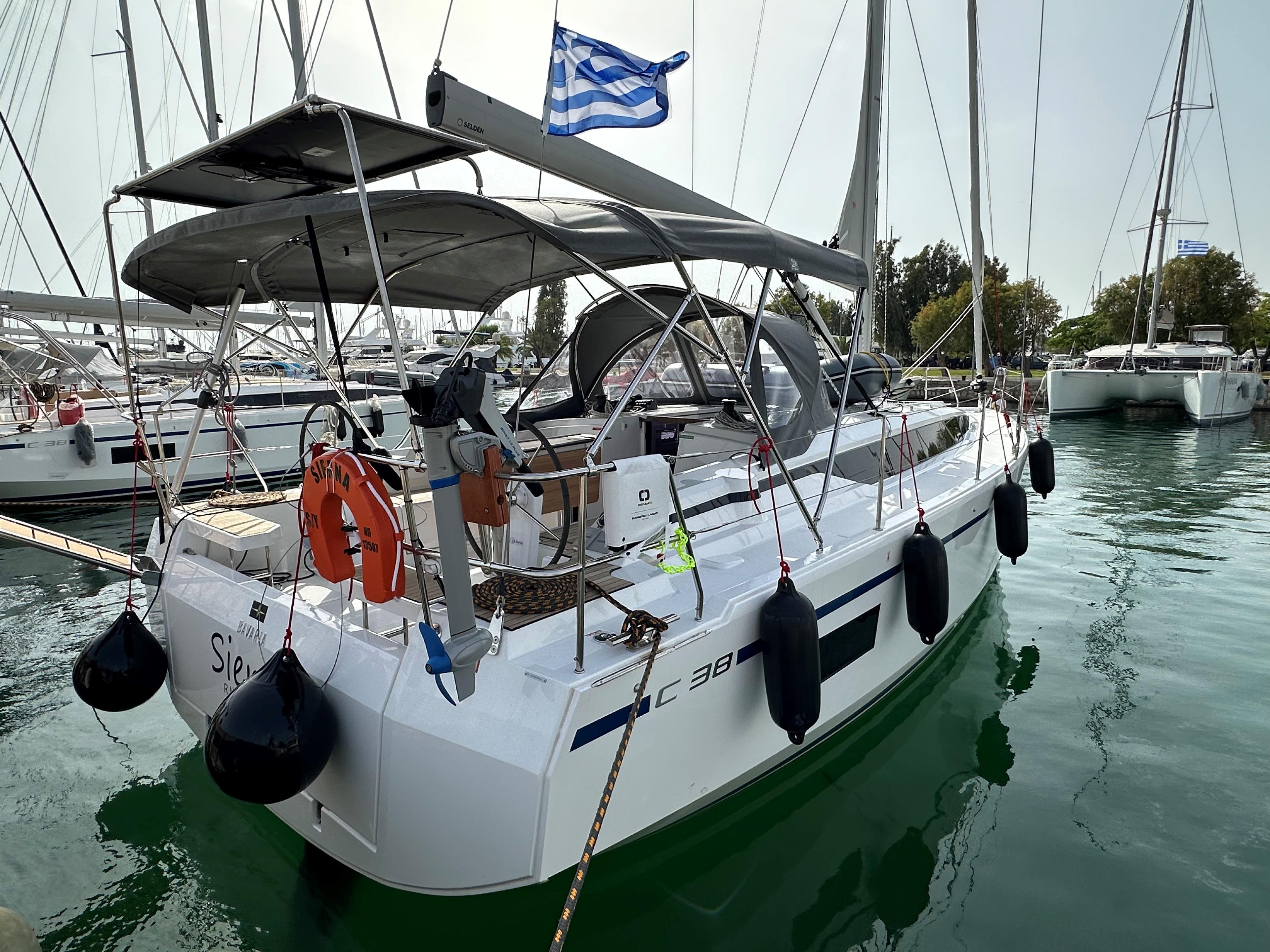 Bavaria C38, picture 9