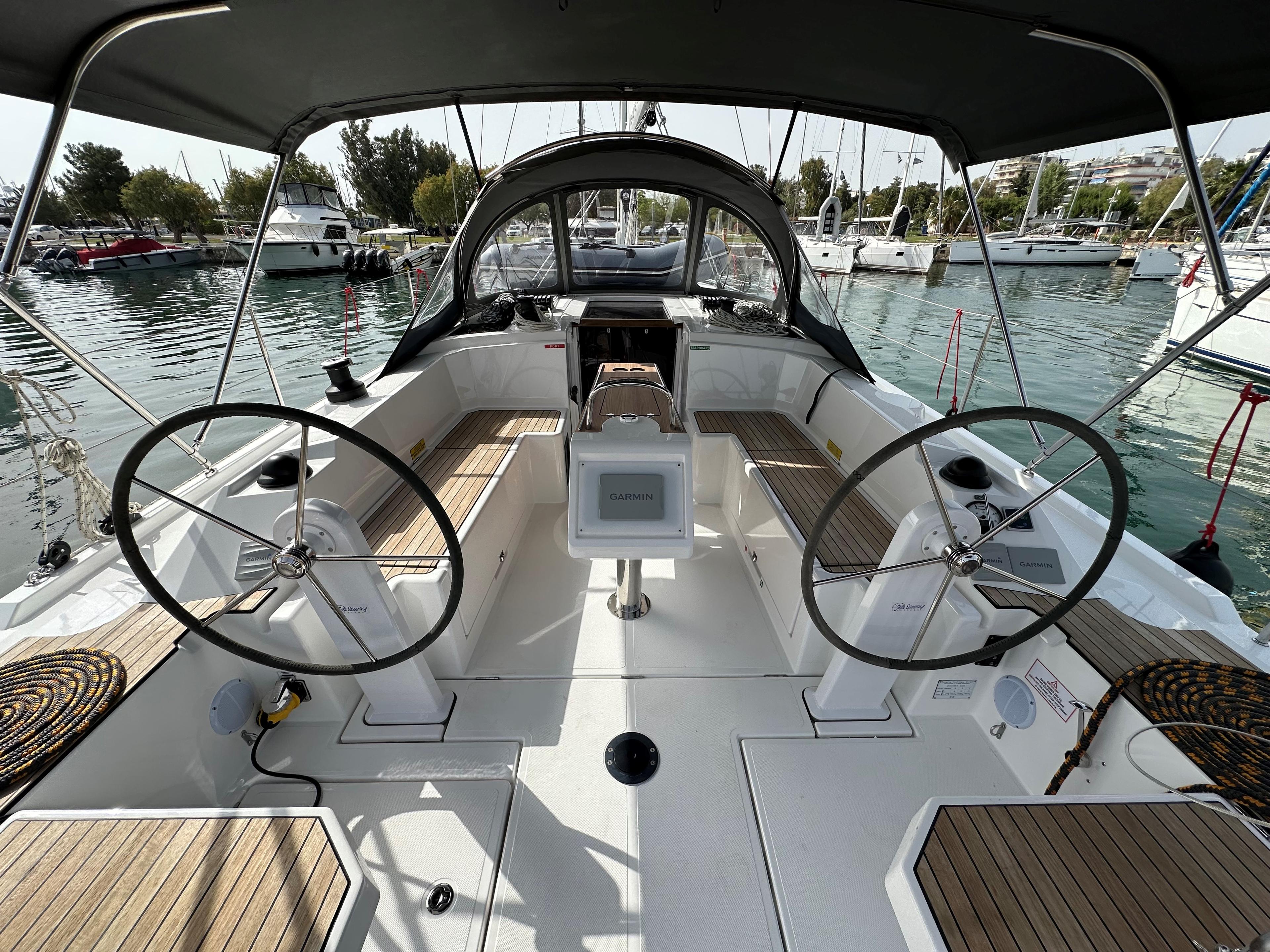 Bavaria C38, picture 15