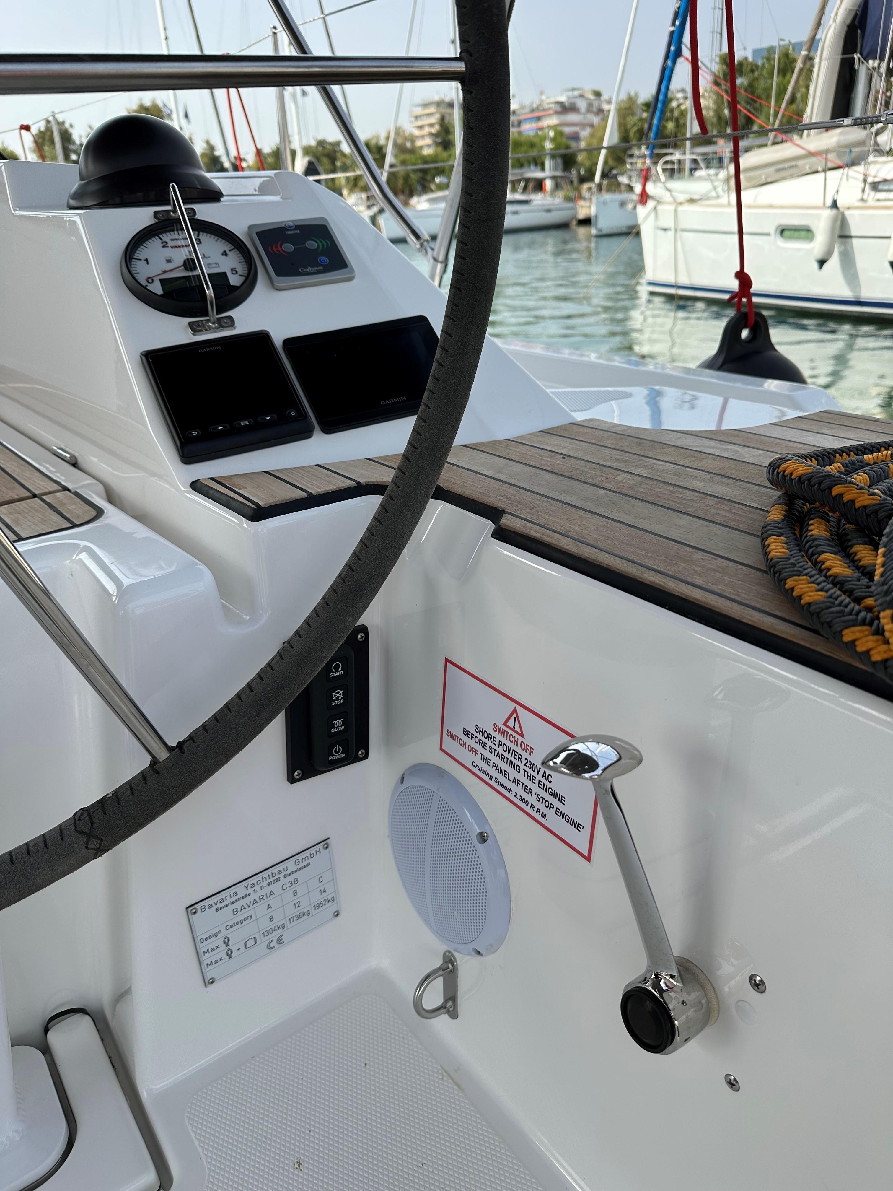 Bavaria C38, picture 17