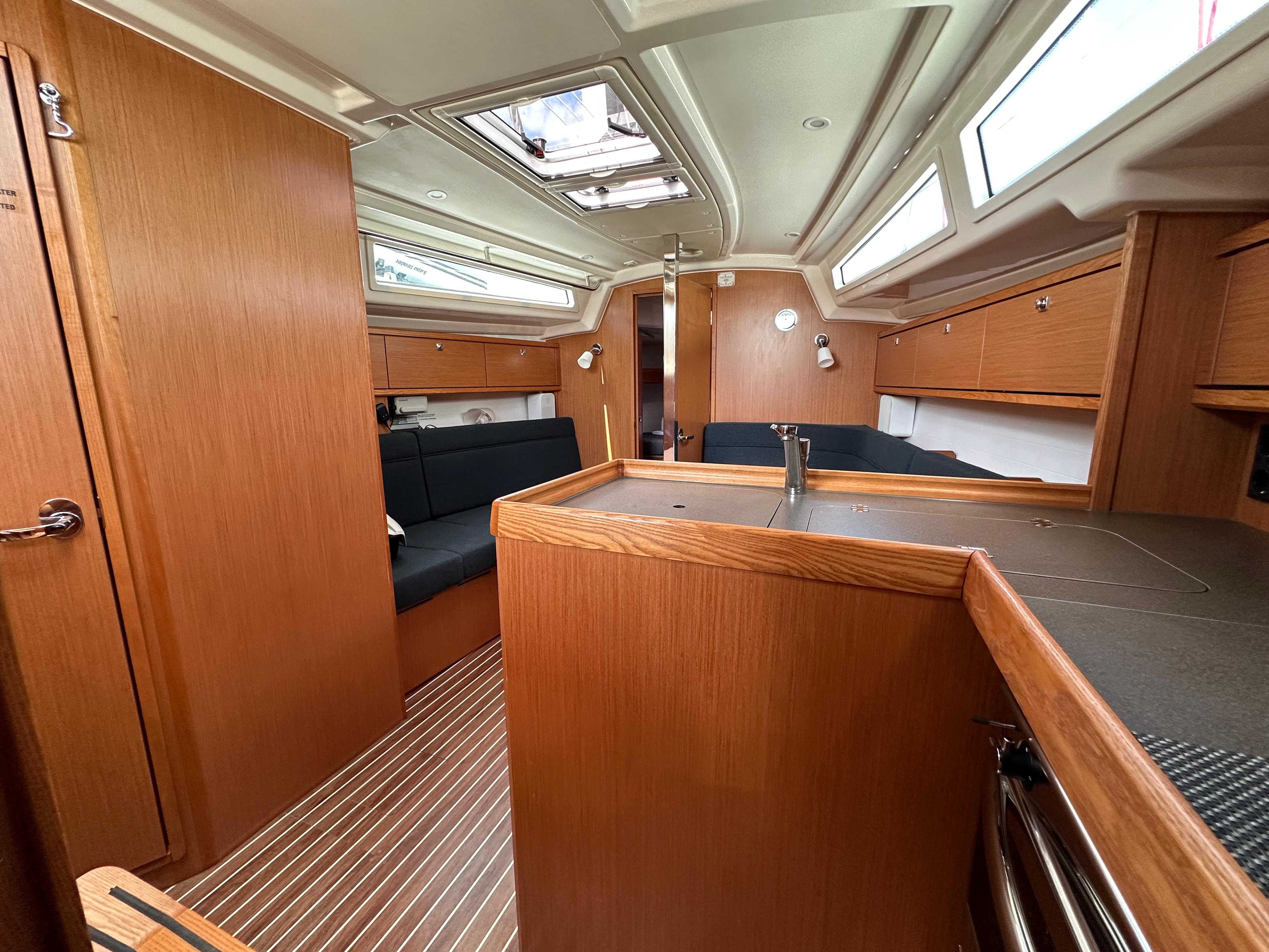 Bavaria Cruiser 34, picture 8