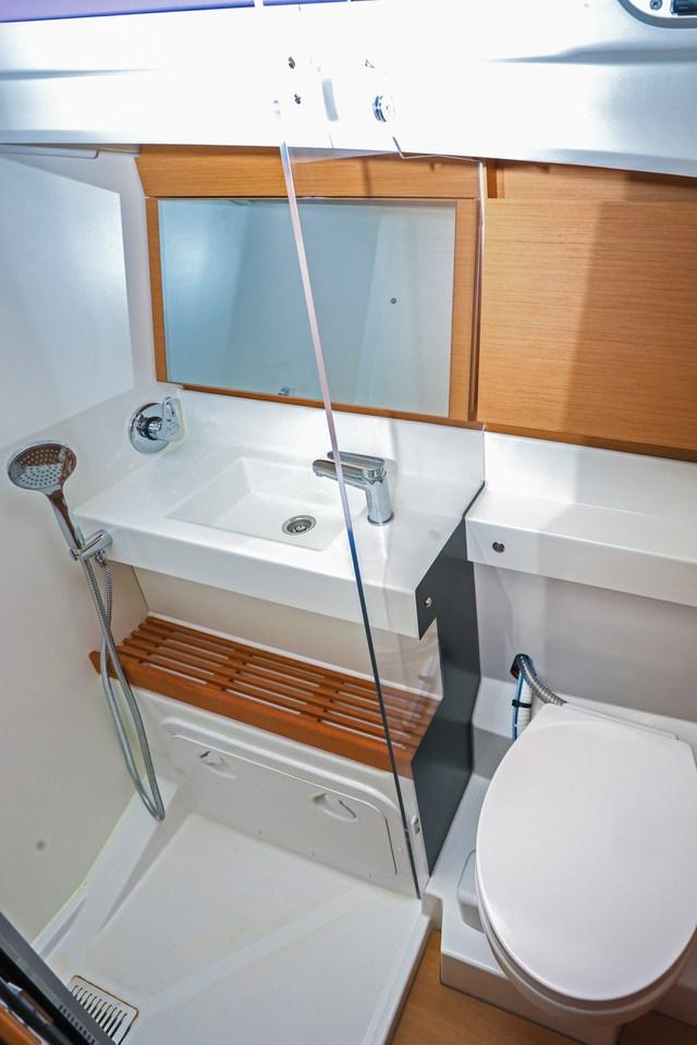 Sun Odyssey 440 - 3 cab., picture 21