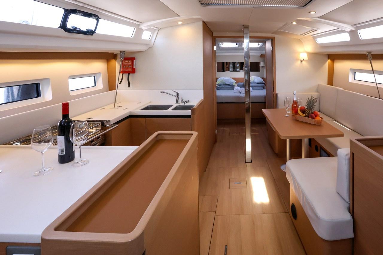 Sun Odyssey 440 - 3 cab., picture 13
