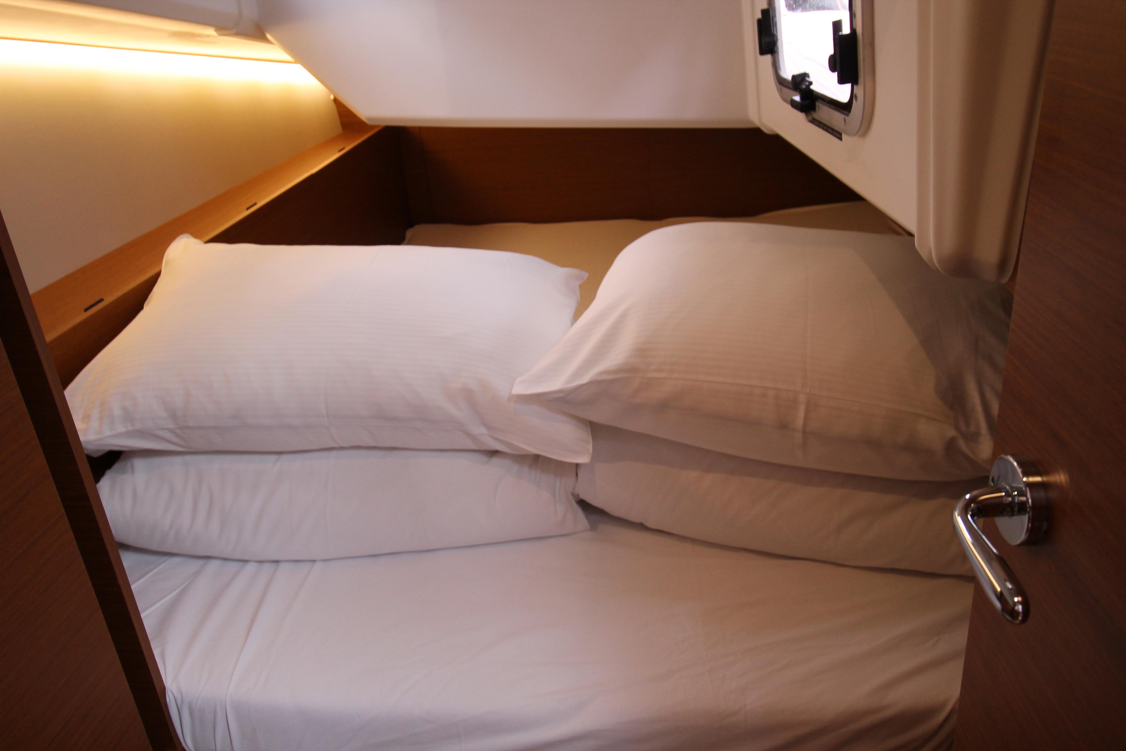 Sun Odyssey 380 - 3 cab., picture 13