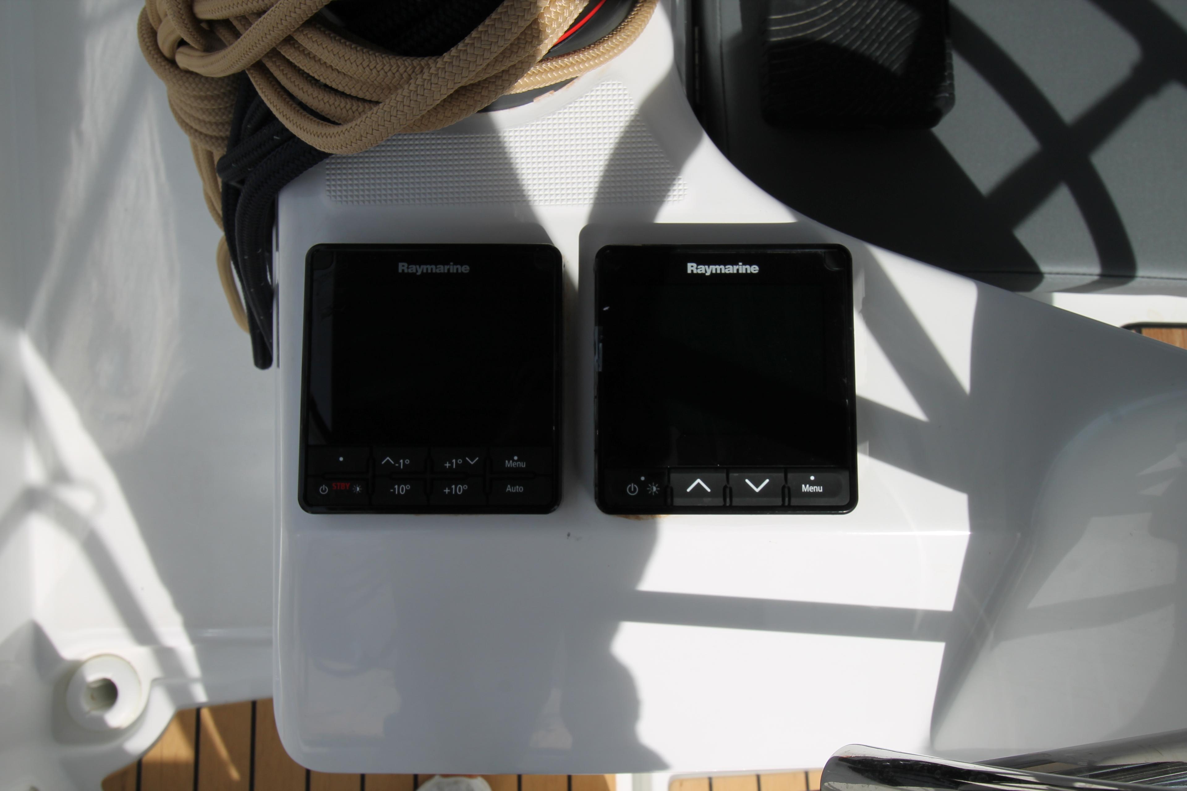 Sun Odyssey 380 - 3 cab., picture 8