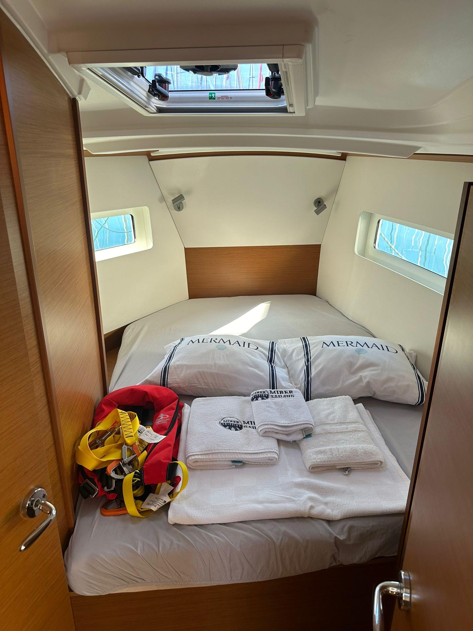 Sun Odyssey 380 - 3 cab., picture 5