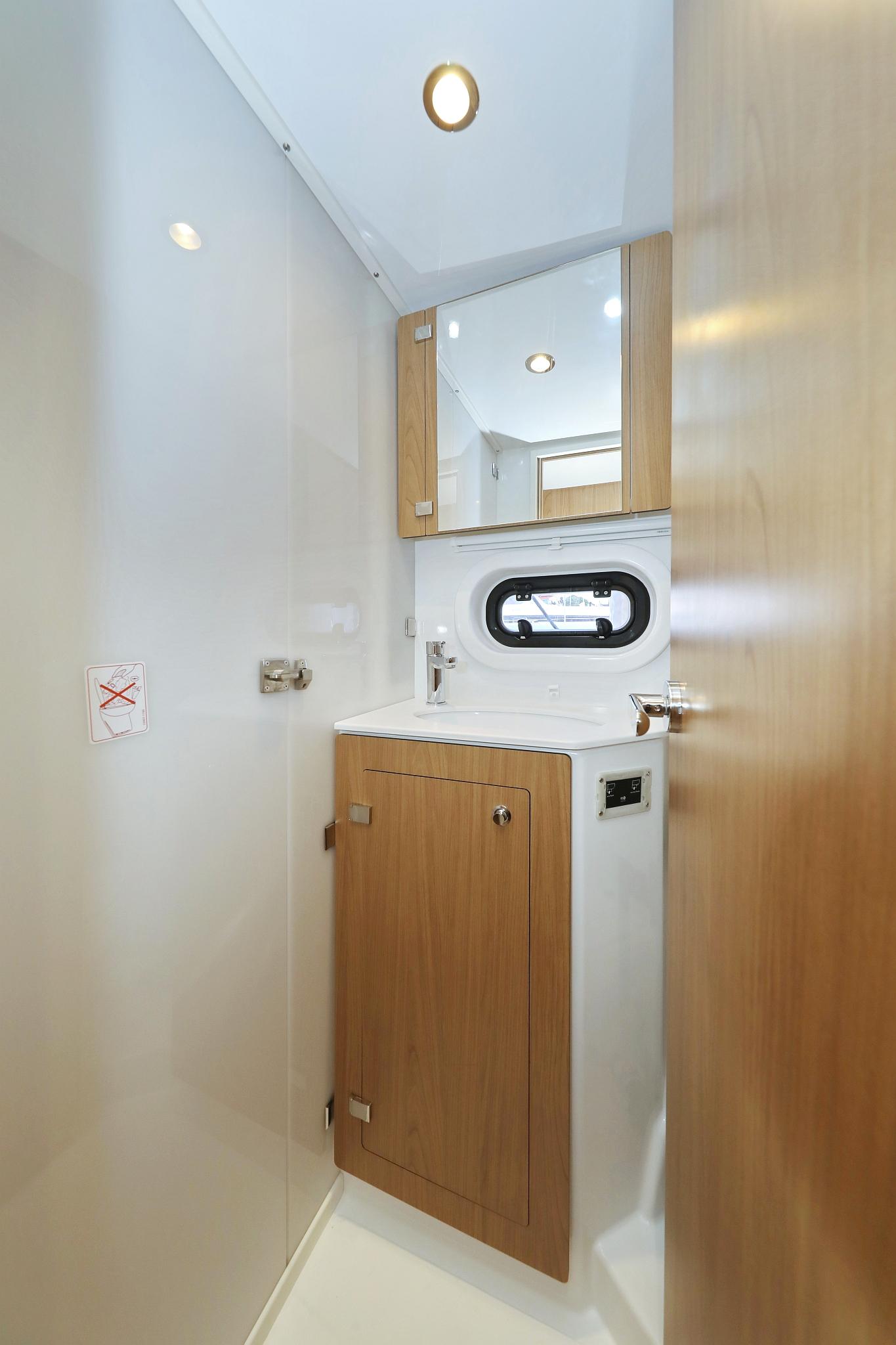 Bali 4.2 - 4 + 1 cab., picture 33