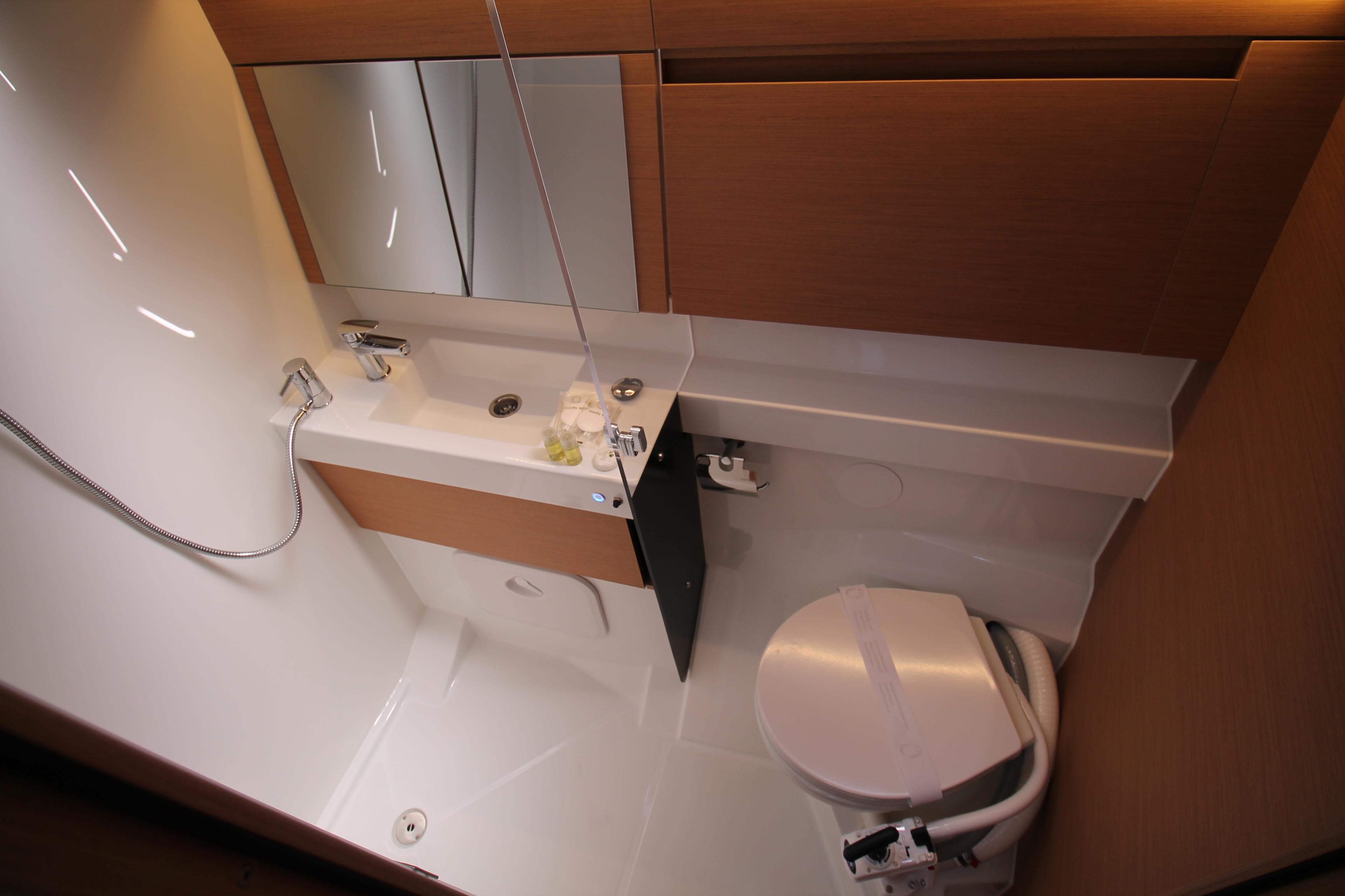 Sun Odyssey 410 - 3 cab., picture 23