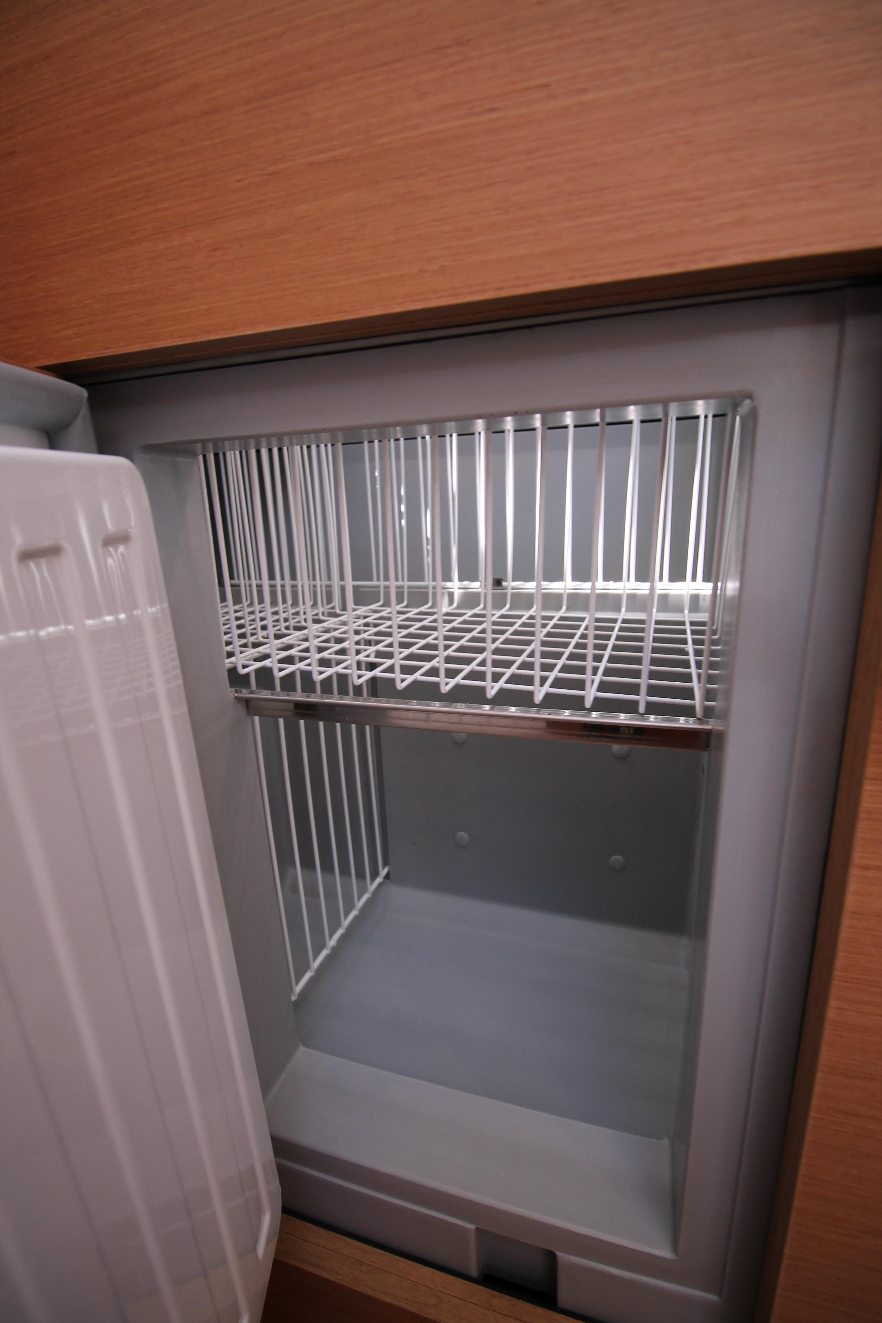 Sun Odyssey 410 - 3 cab., picture 12