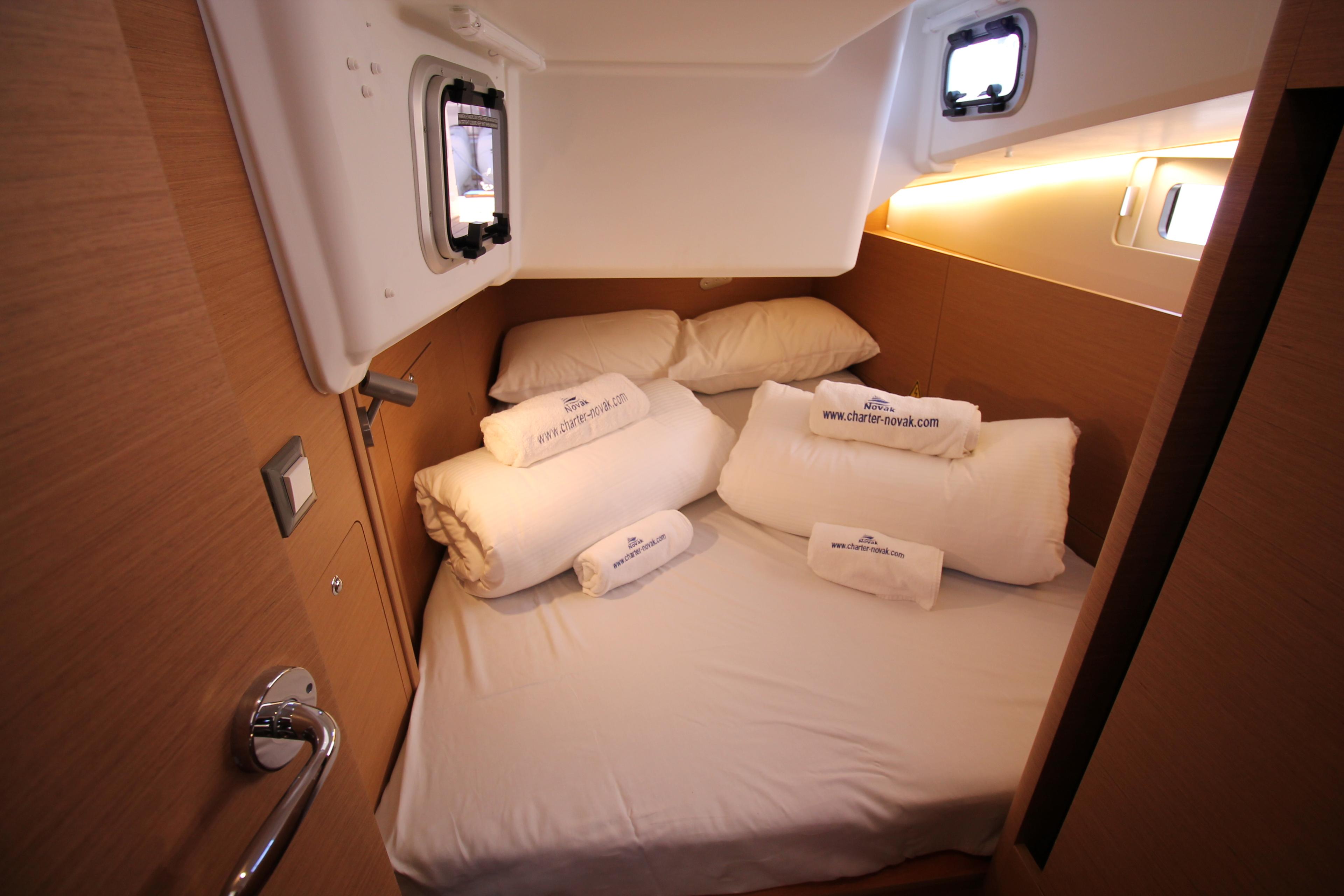 Sun Odyssey 410 - 3 cab., picture 21