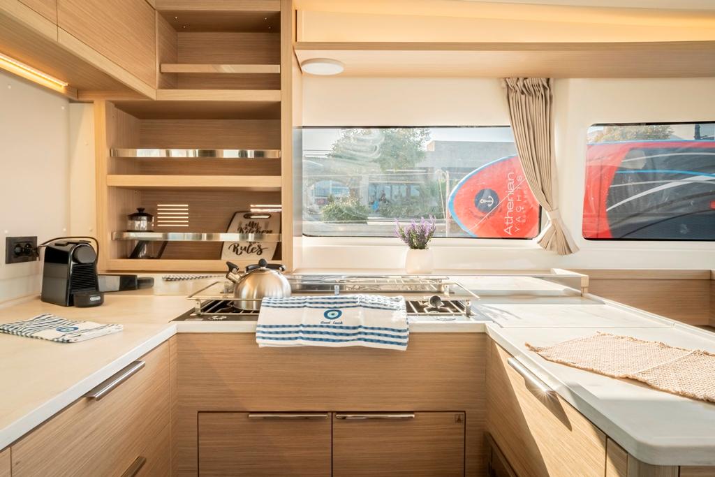 Lagoon 46 - 4 + 2 cab., picture 4