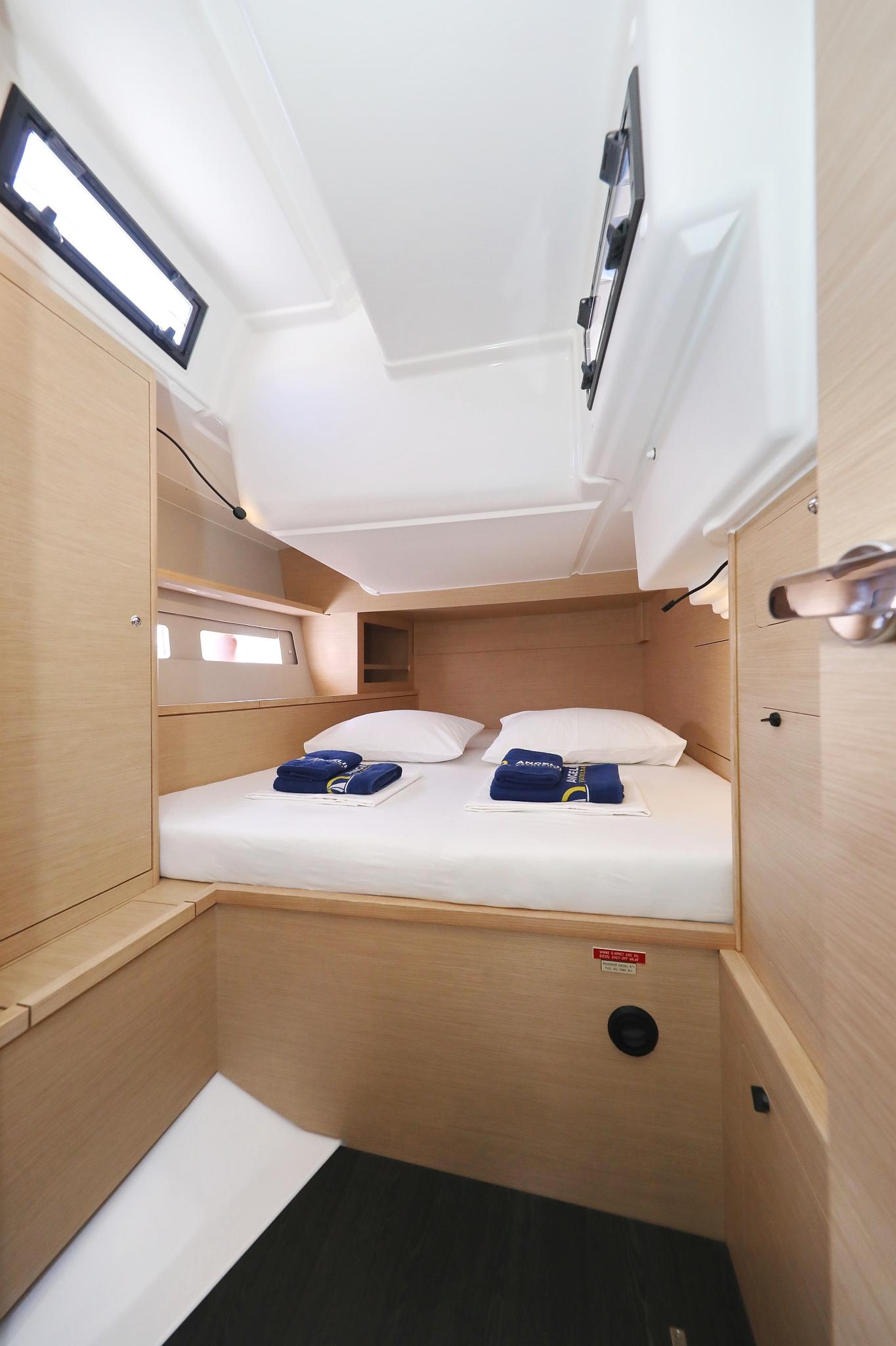 Dufour 530 - 6 cab., picture 24