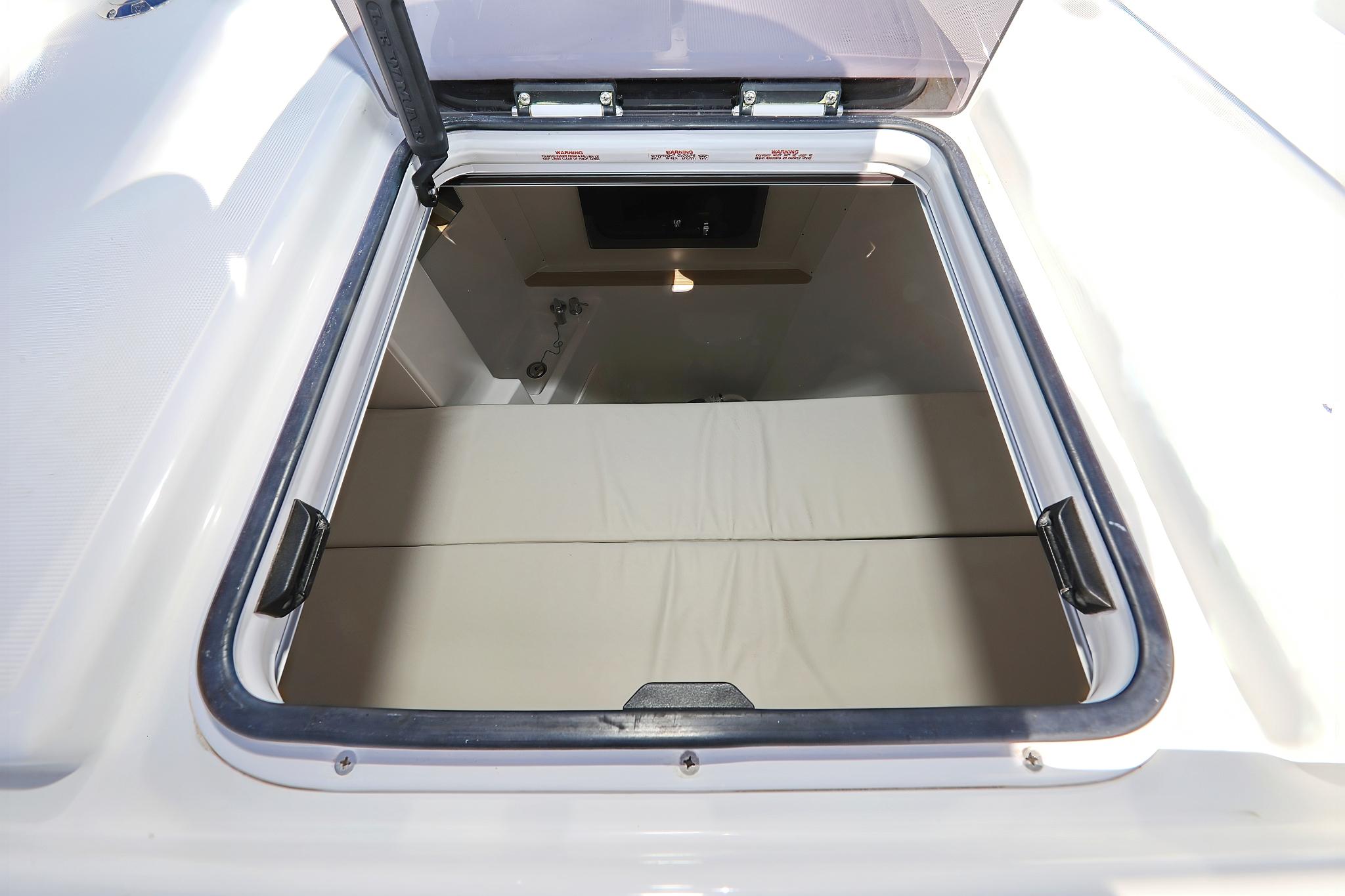 Dufour 530 - 6 cab., picture 45